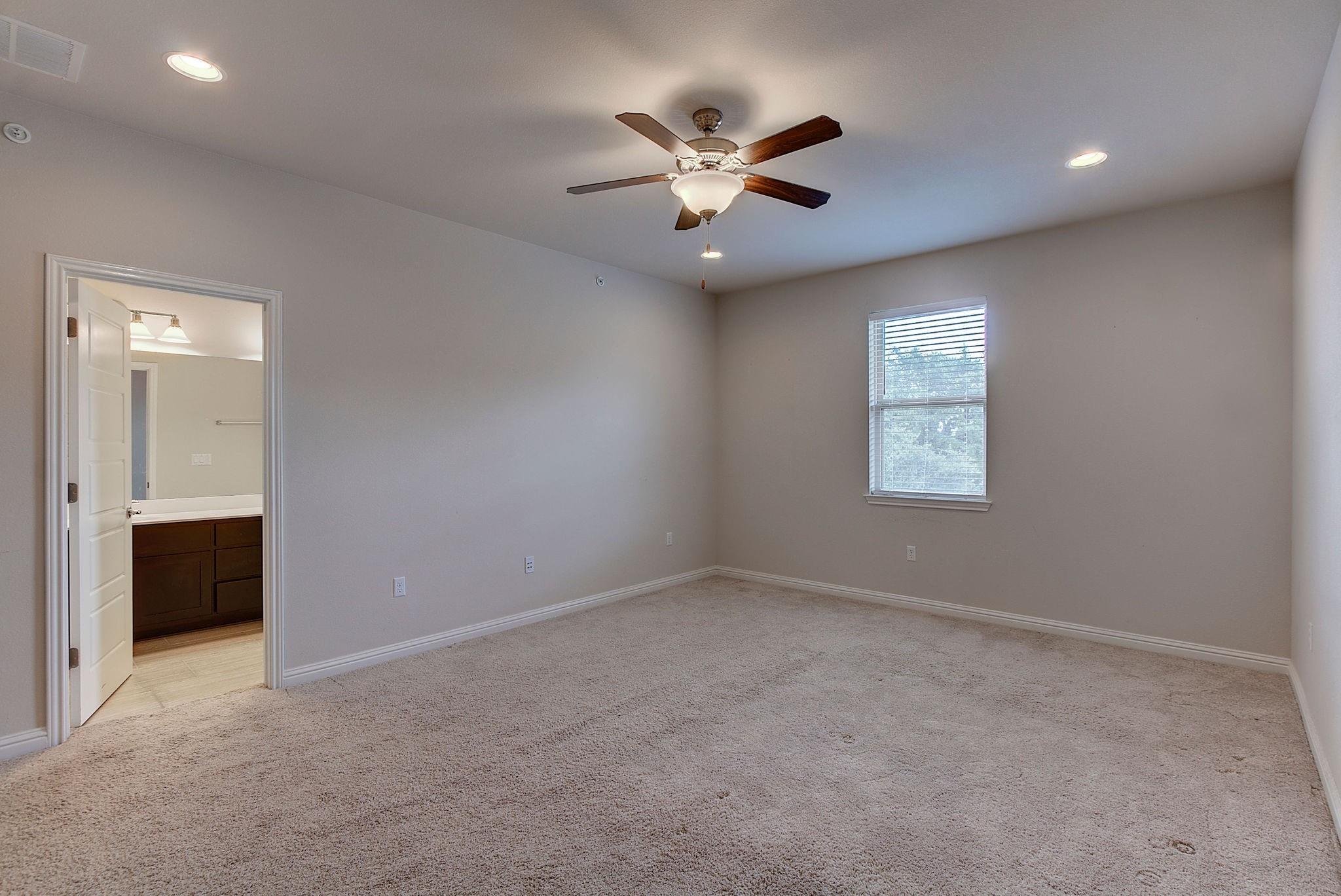 13800 Lyndhurst St #73 Property Photo 16