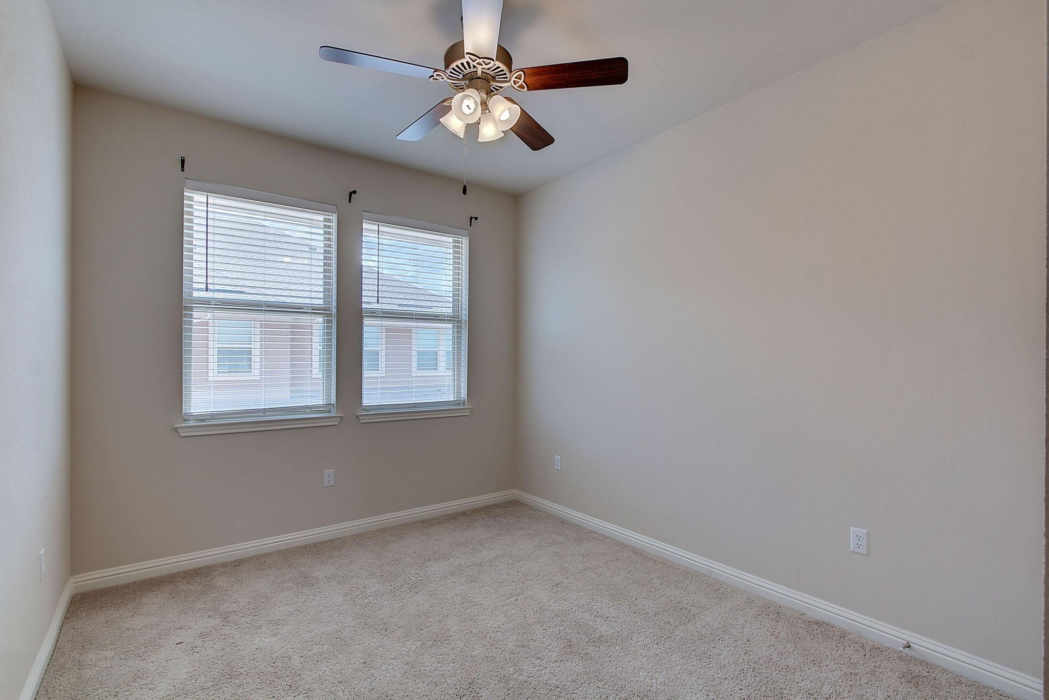 13800 Lyndhurst St #73 Property Photo 21