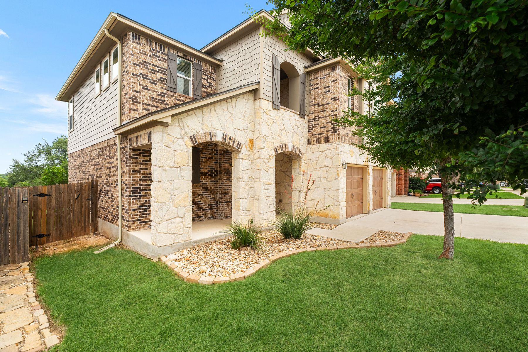 1209 Half Hitch Trl Property Photo 4