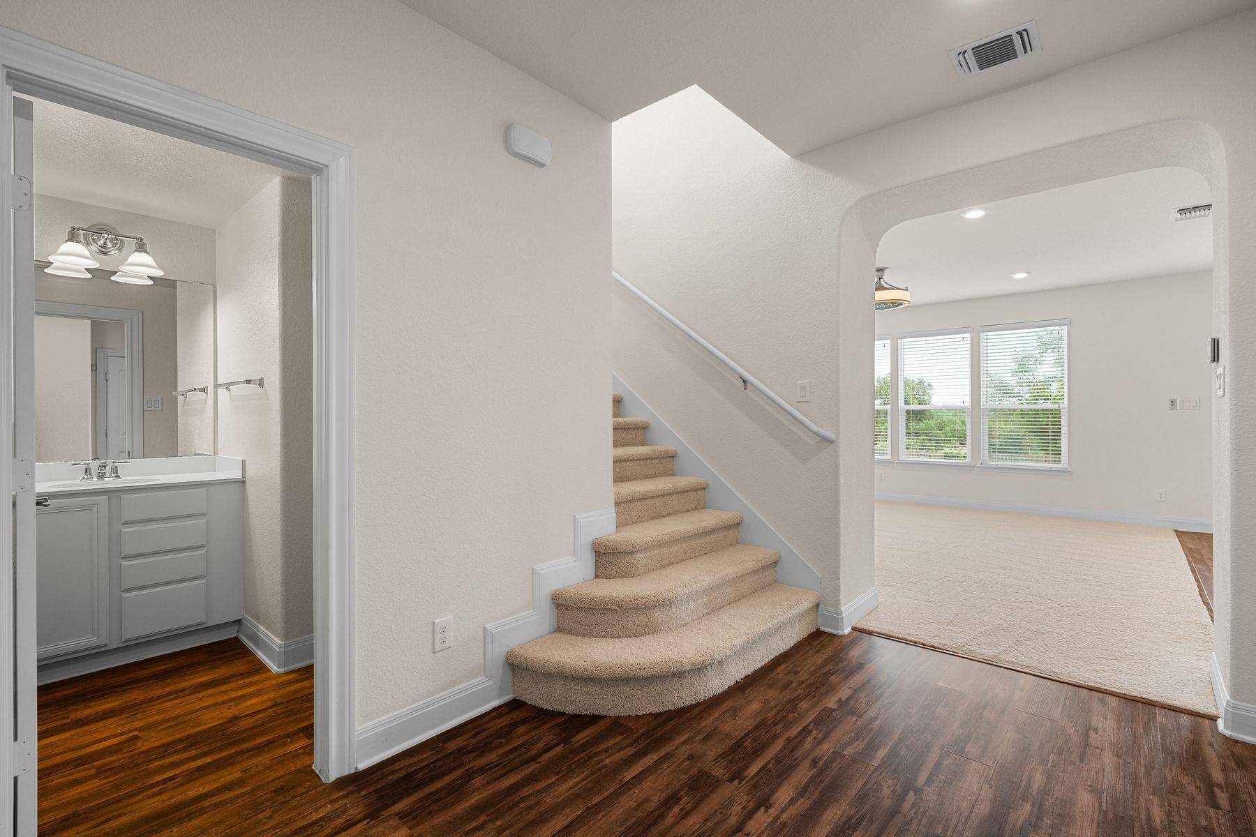 1209 Half Hitch Trl Property Photo 9