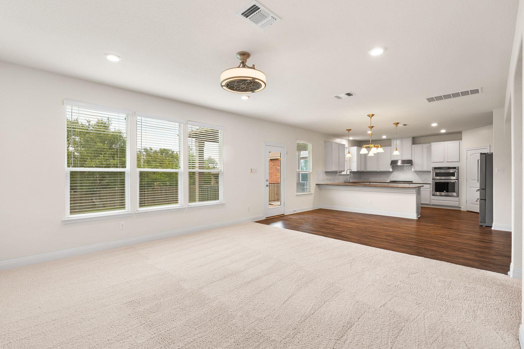 1209 Half Hitch Trl Property Photo 12