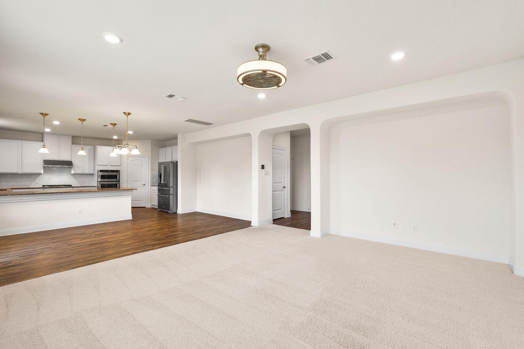 1209 Half Hitch Trl Property Photo 13