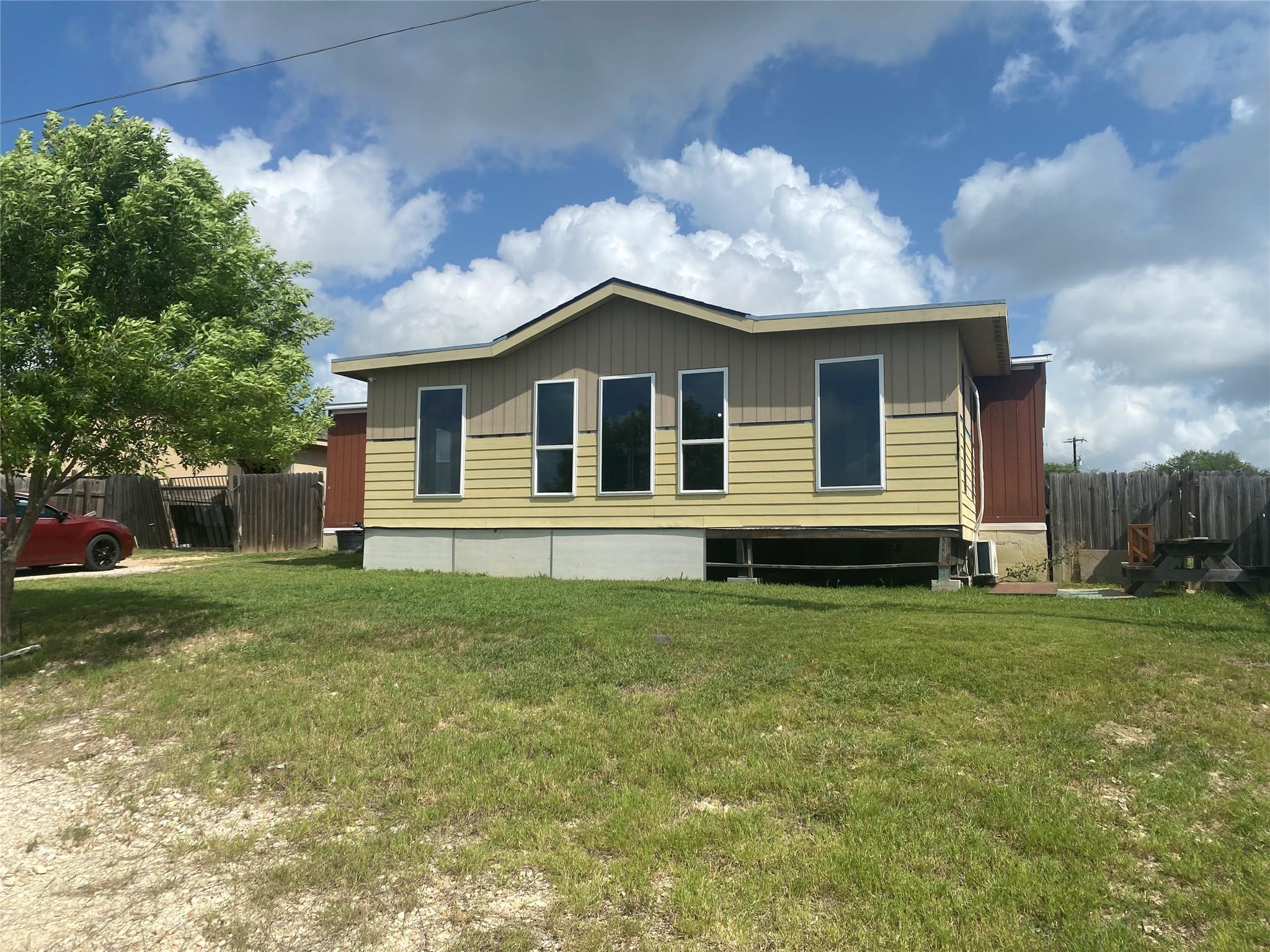 357 Duchess Pass Property Photo 1