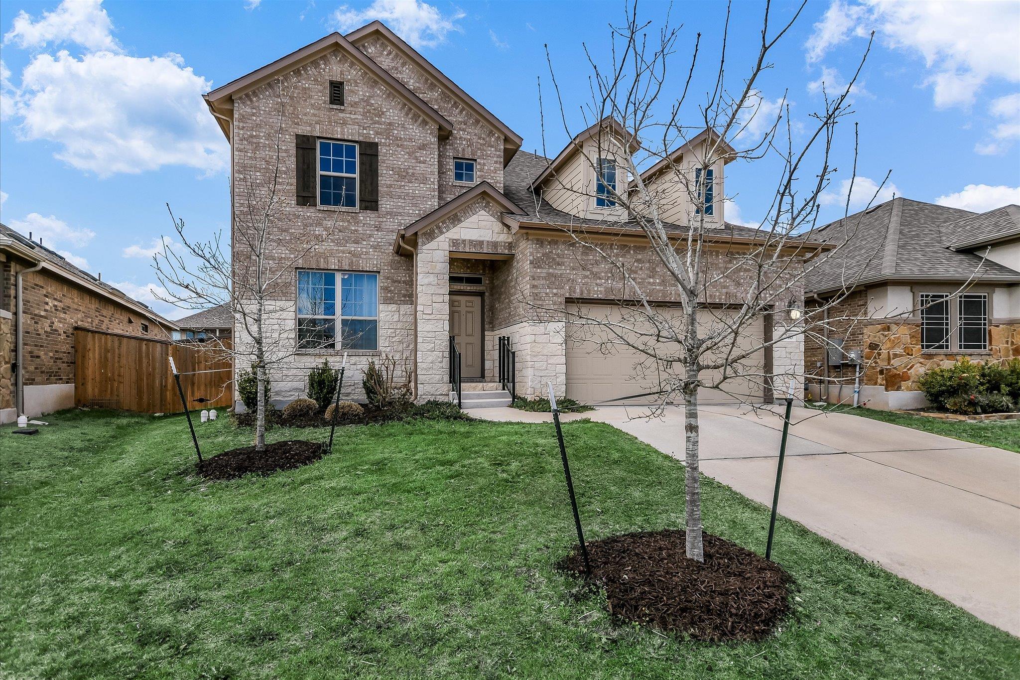346 Eagle Ford Dr Property Photo