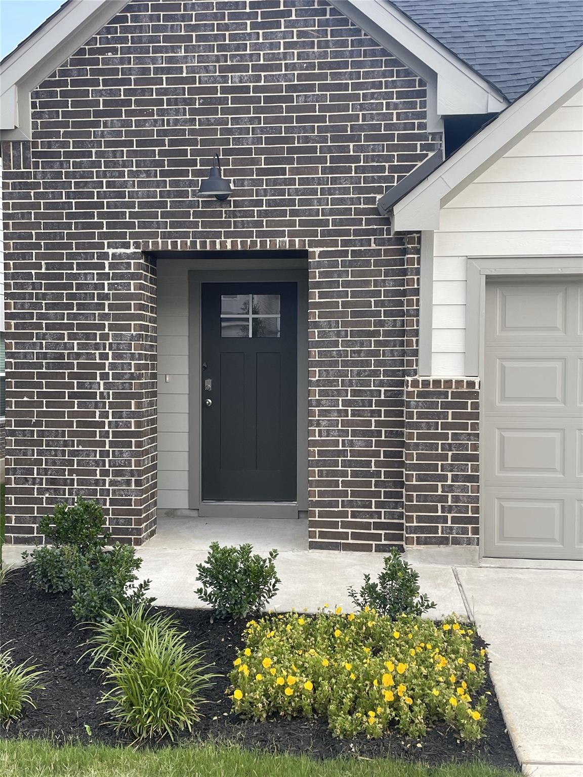185 Grey Slate Ave Property Photo 1