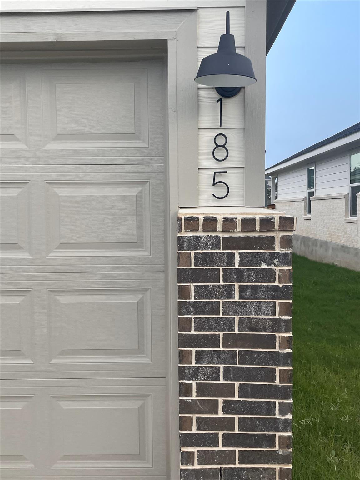 185 Grey Slate Ave Property Photo 2
