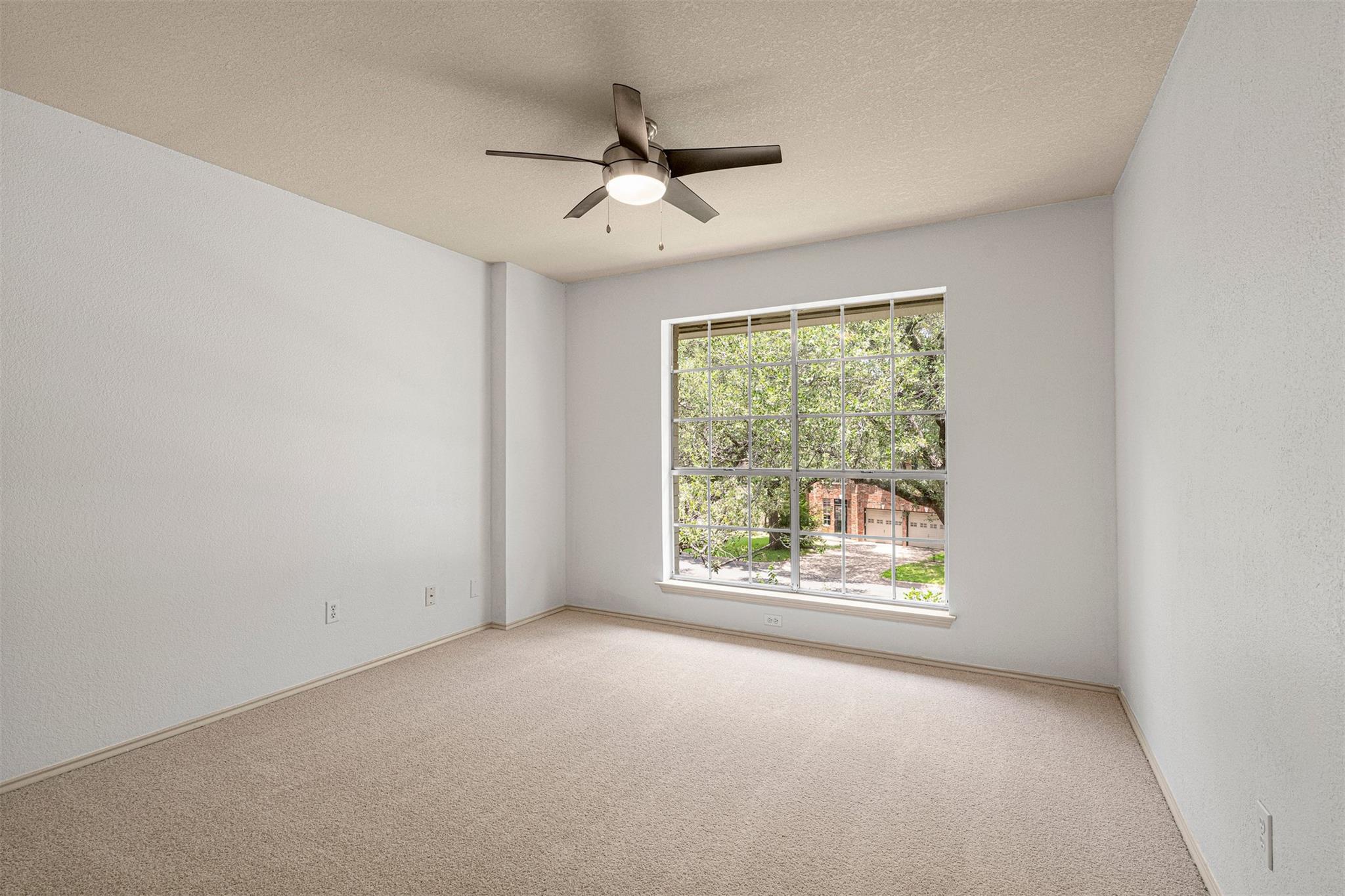 7516 Windrush Dr Property Photo 25