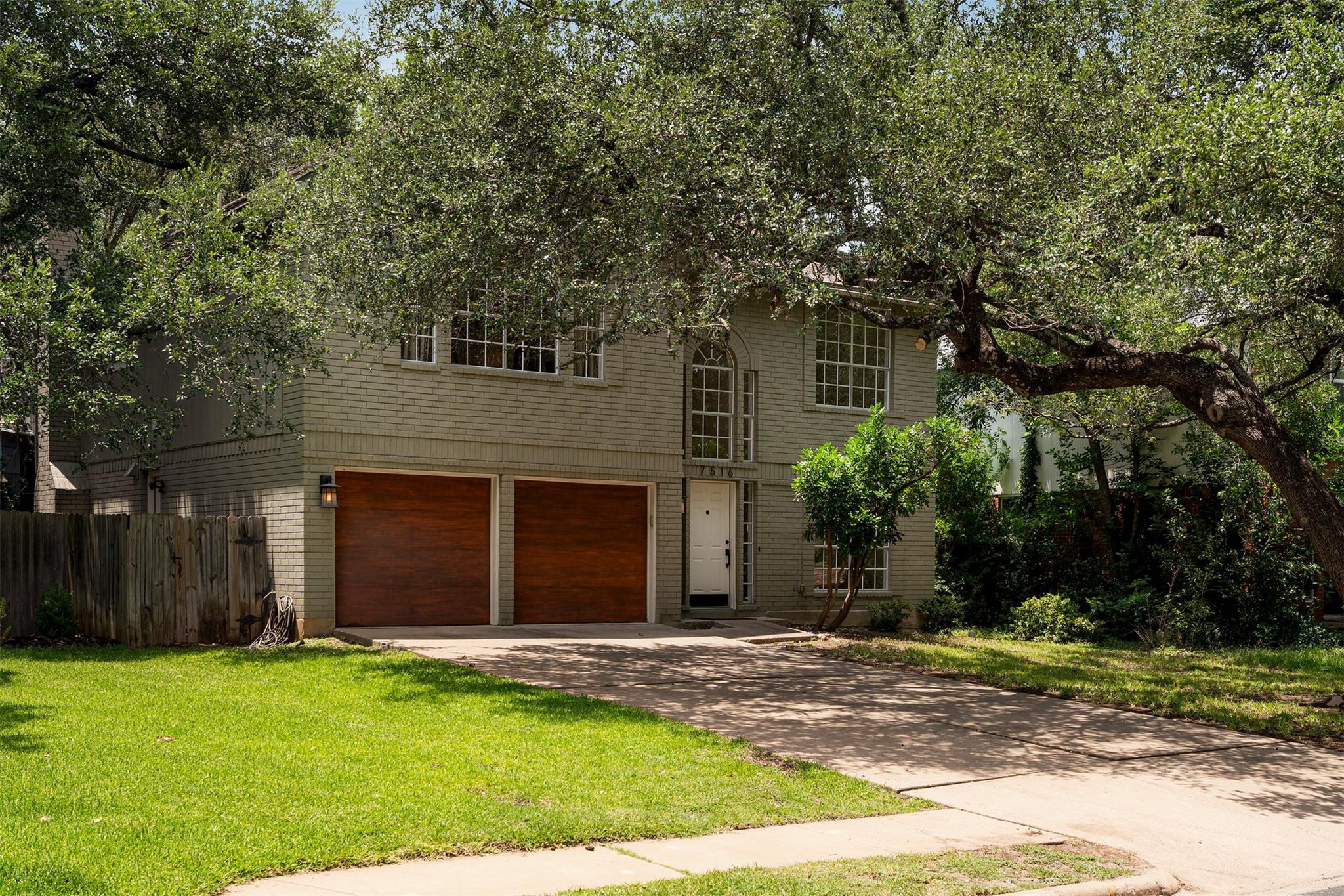 7516 Windrush Dr Property Photo 29