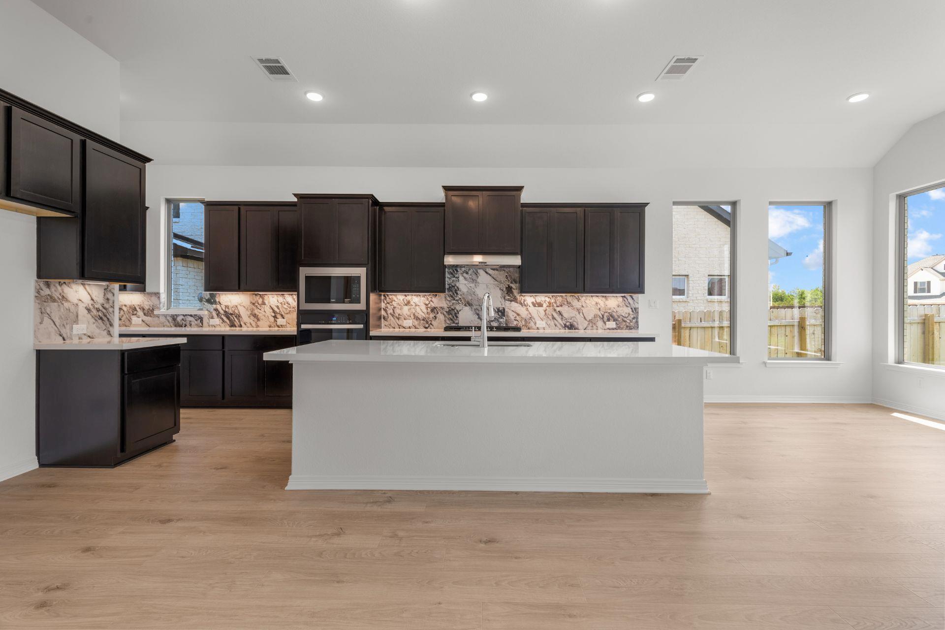 1800 Sauterne Dr Property Photo 8