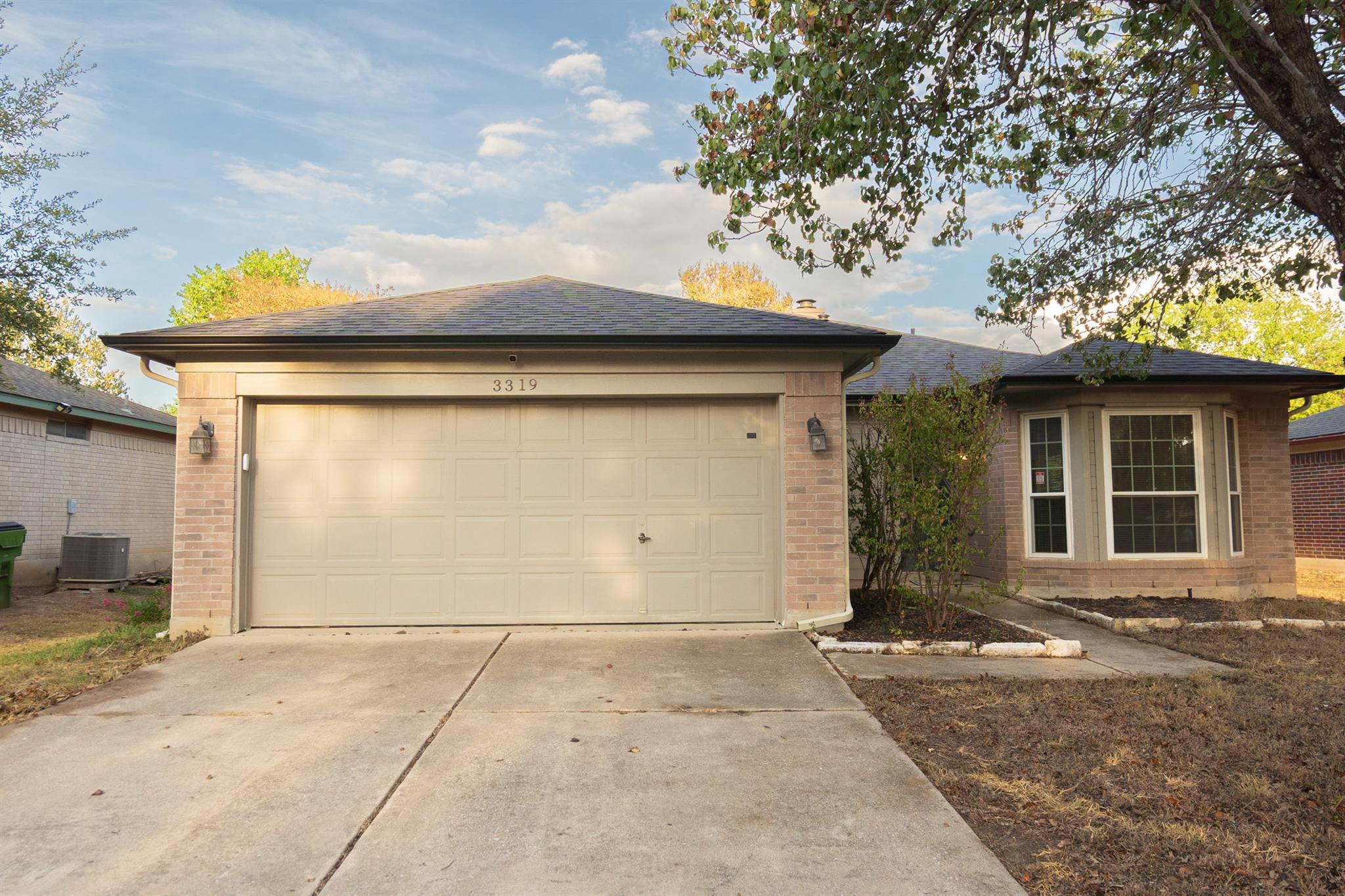 3319 Settlement Dr Property Photo 1
