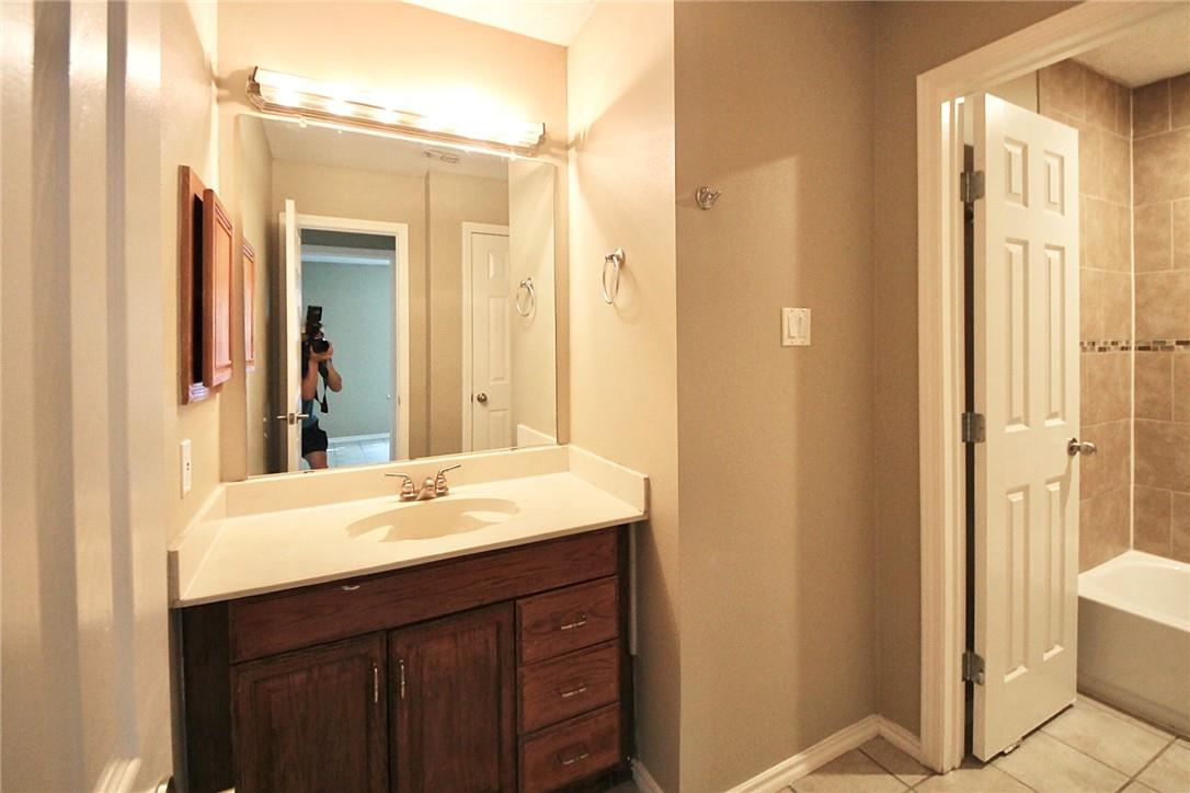 4504 Sojourner St Property Photo 11