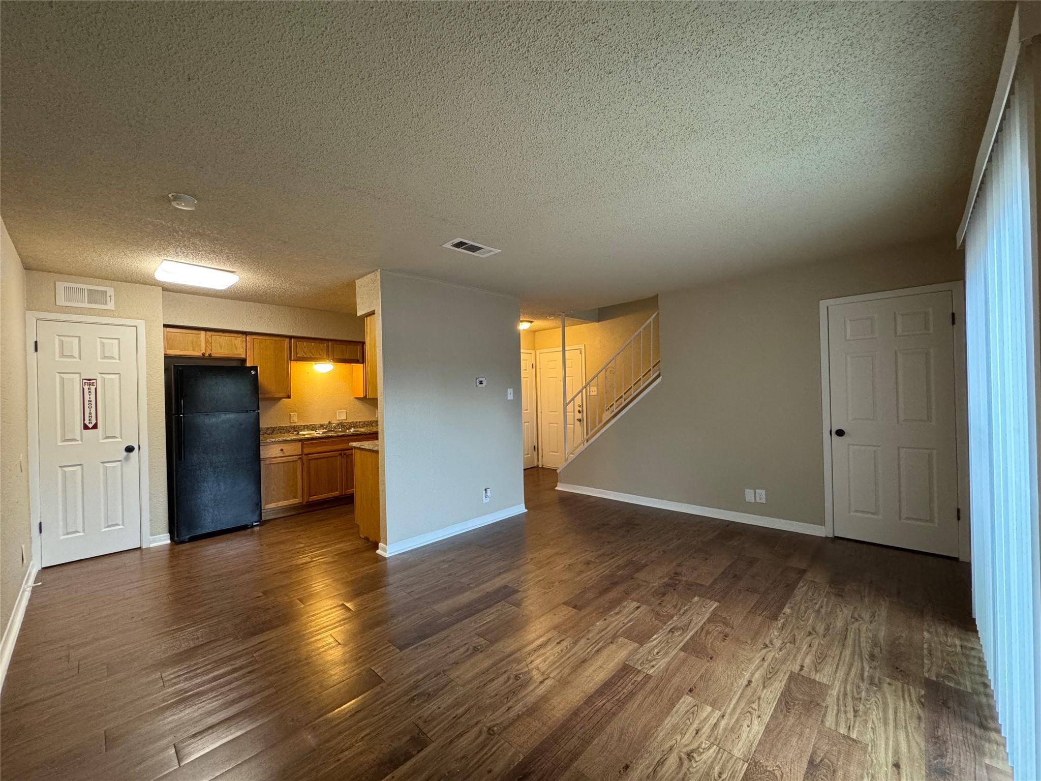 5006 West Wind Trl #101 Property Photo 3