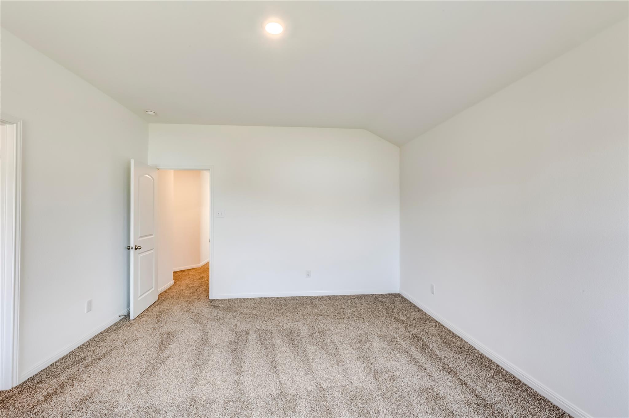 117 Fairfax Ln Property Photo 17