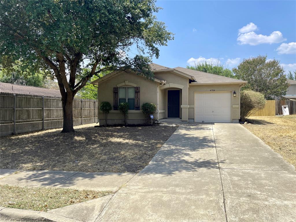 4704 Cypress Bnd Property Photo 1