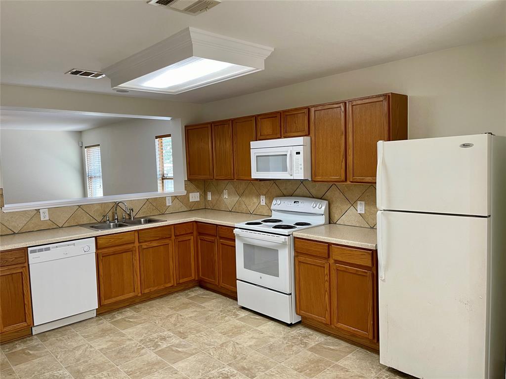 4704 Cypress Bnd Property Photo 9