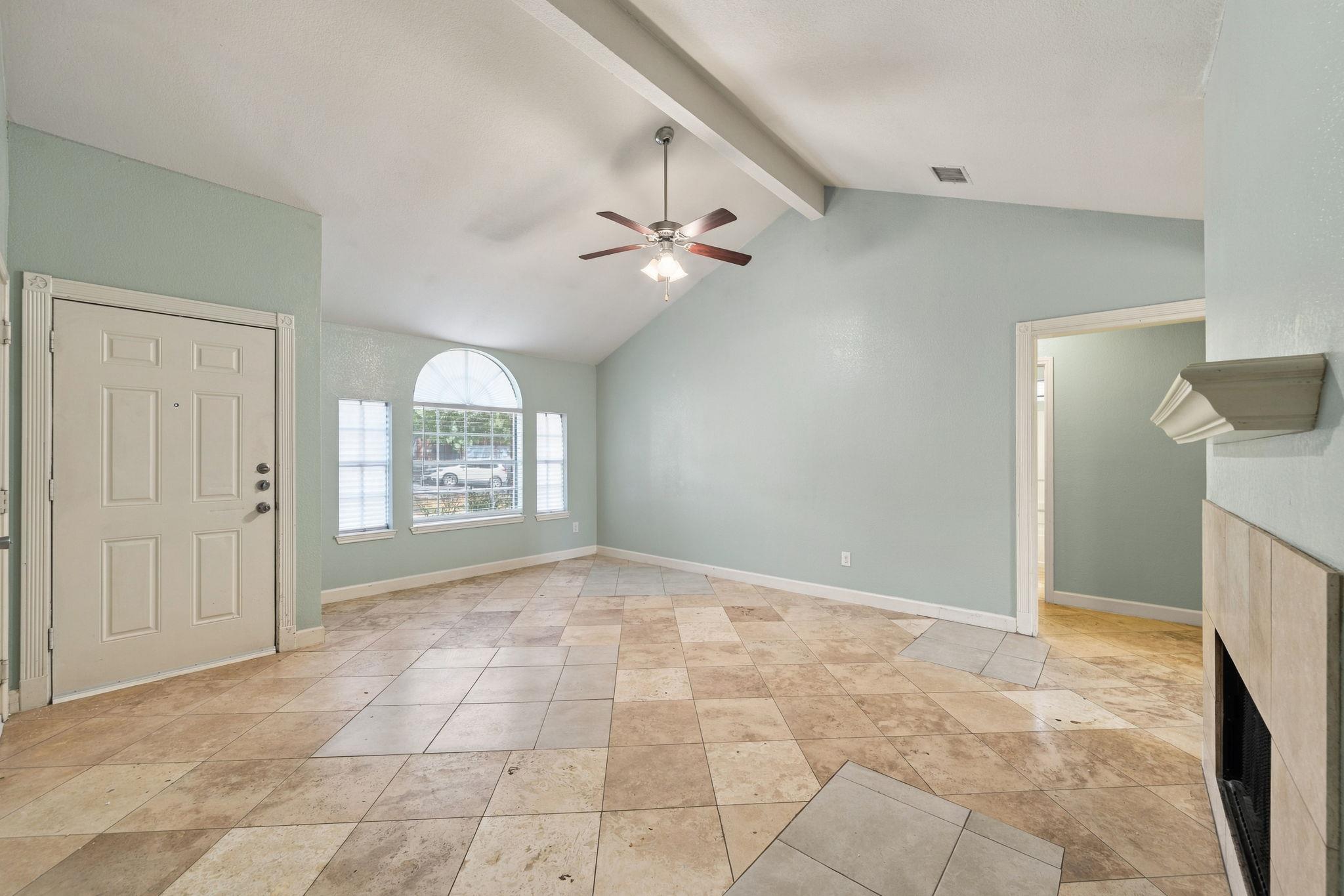 5505 Mesquite Grove Rd Property Photo 4