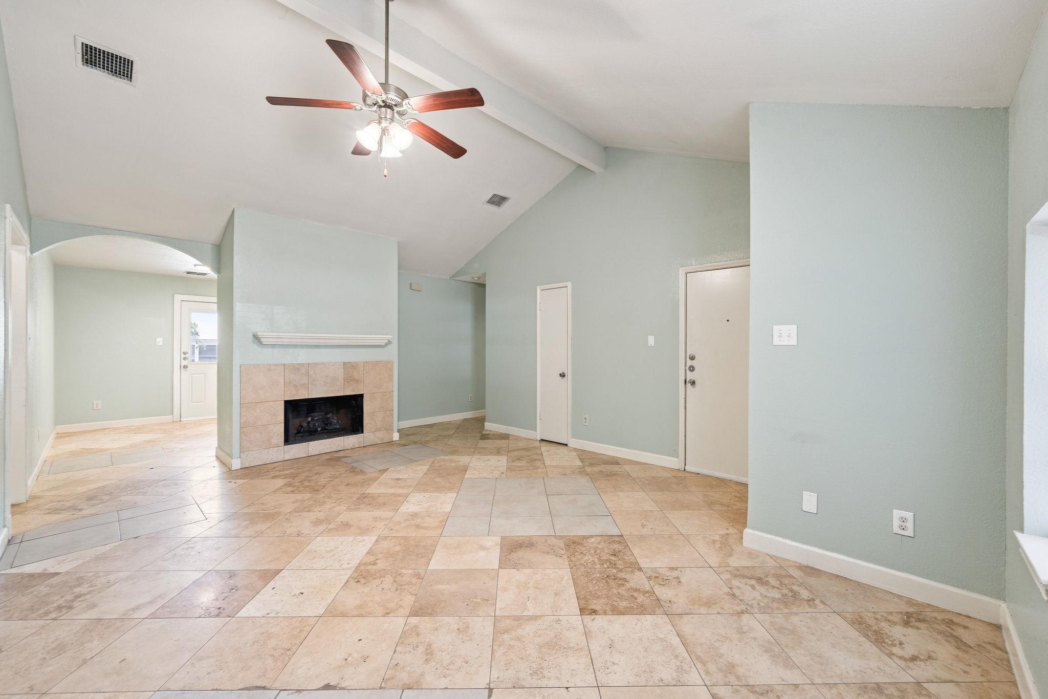 5505 Mesquite Grove Rd Property Photo 7