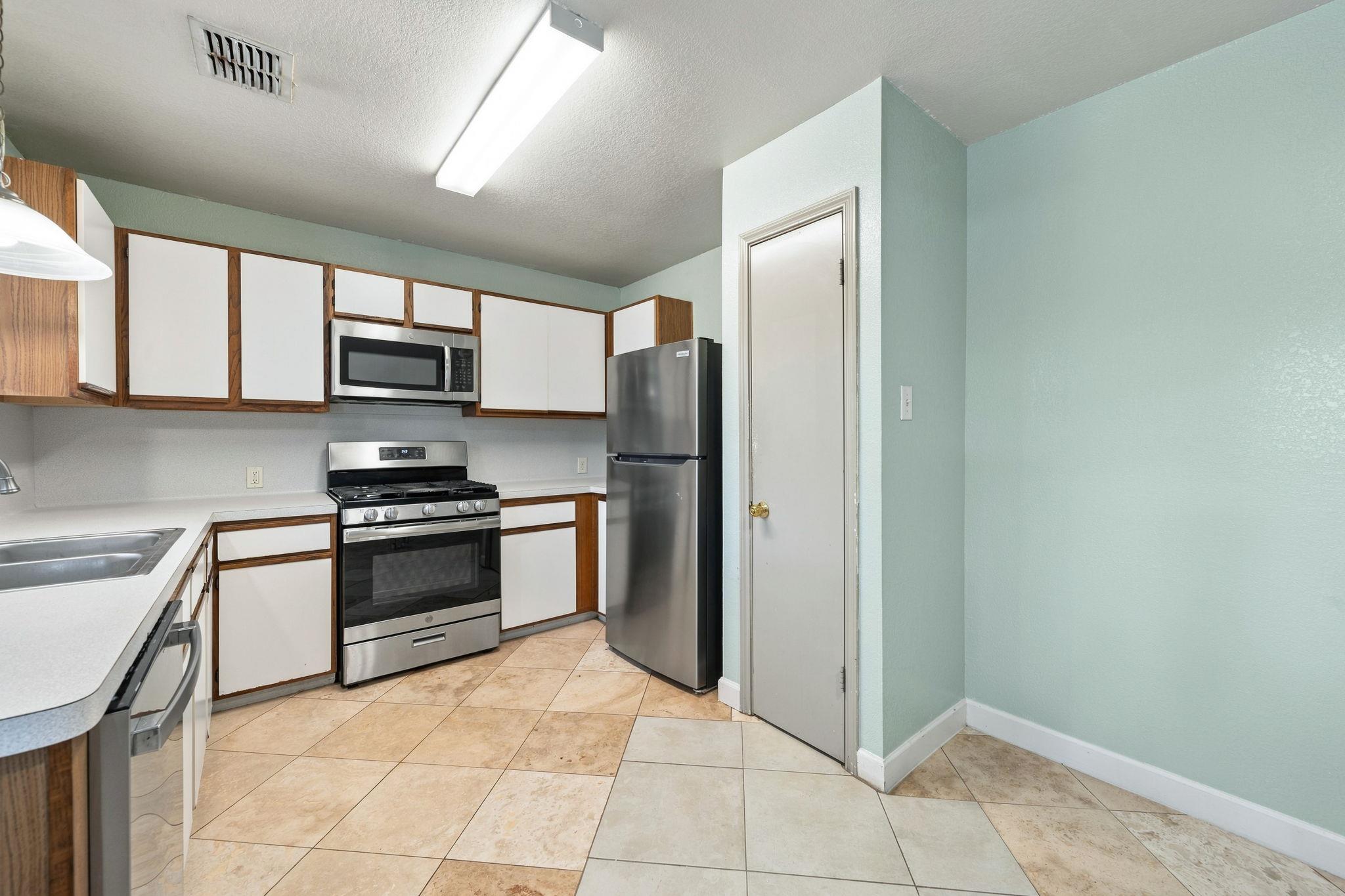 5505 Mesquite Grove Rd Property Photo 13