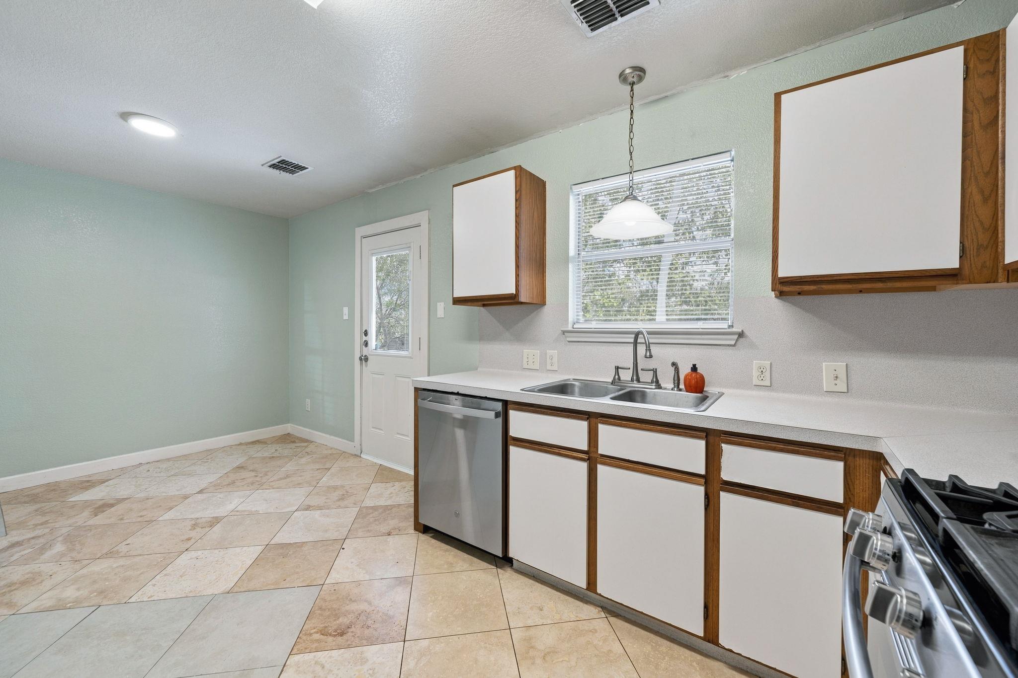 5505 Mesquite Grove Rd Property Photo 15