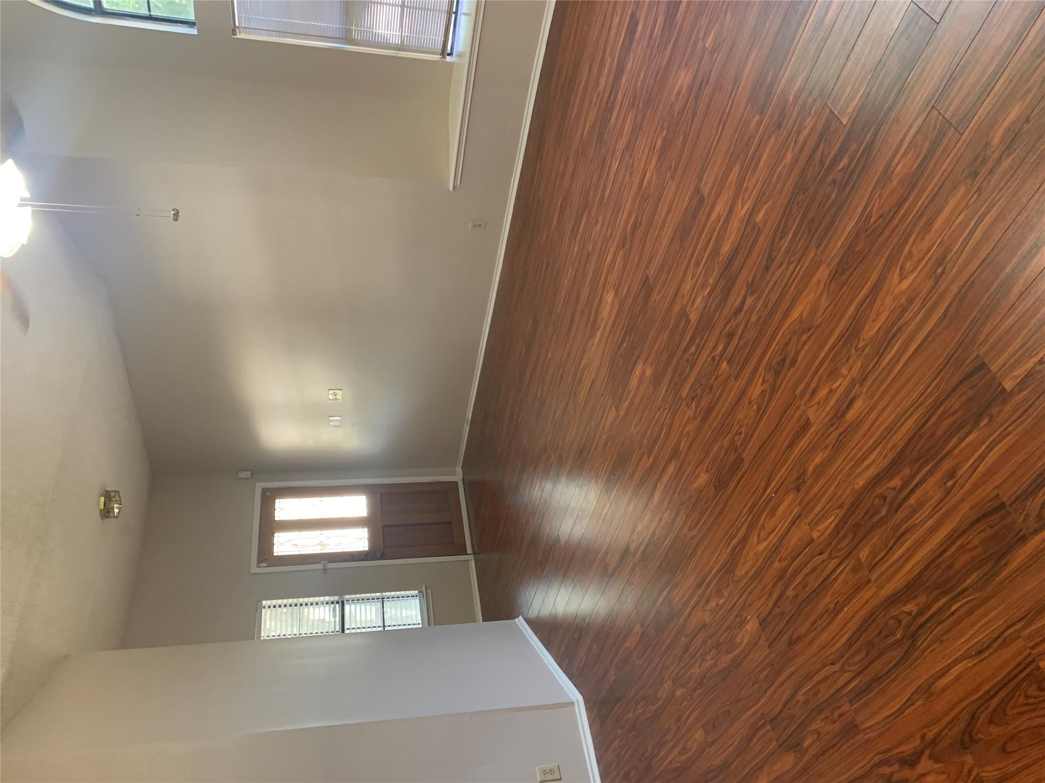 3215 Tree Grove Dr Property Photo 10
