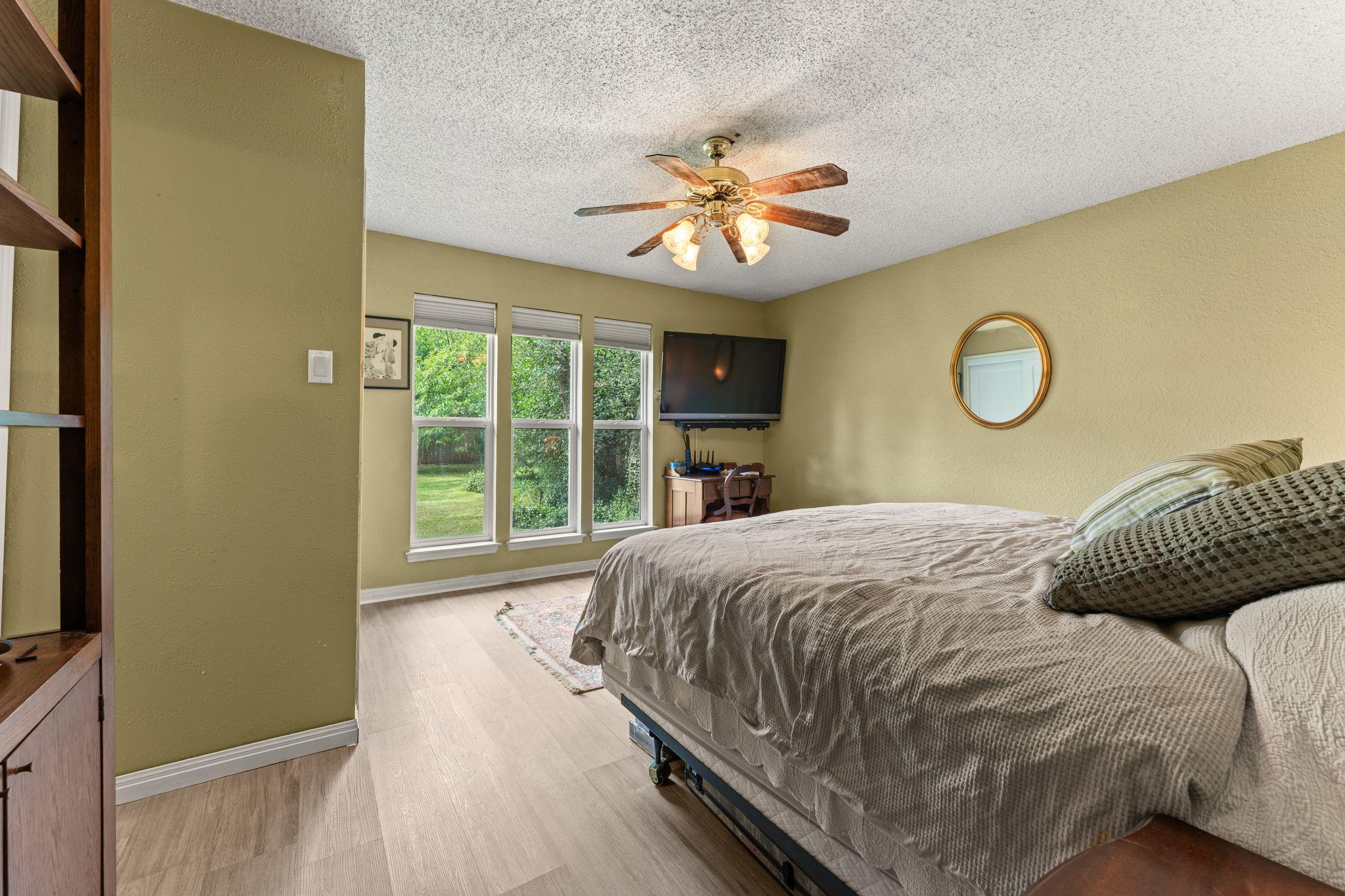 9702 Beauchamp Sq Property Photo 16