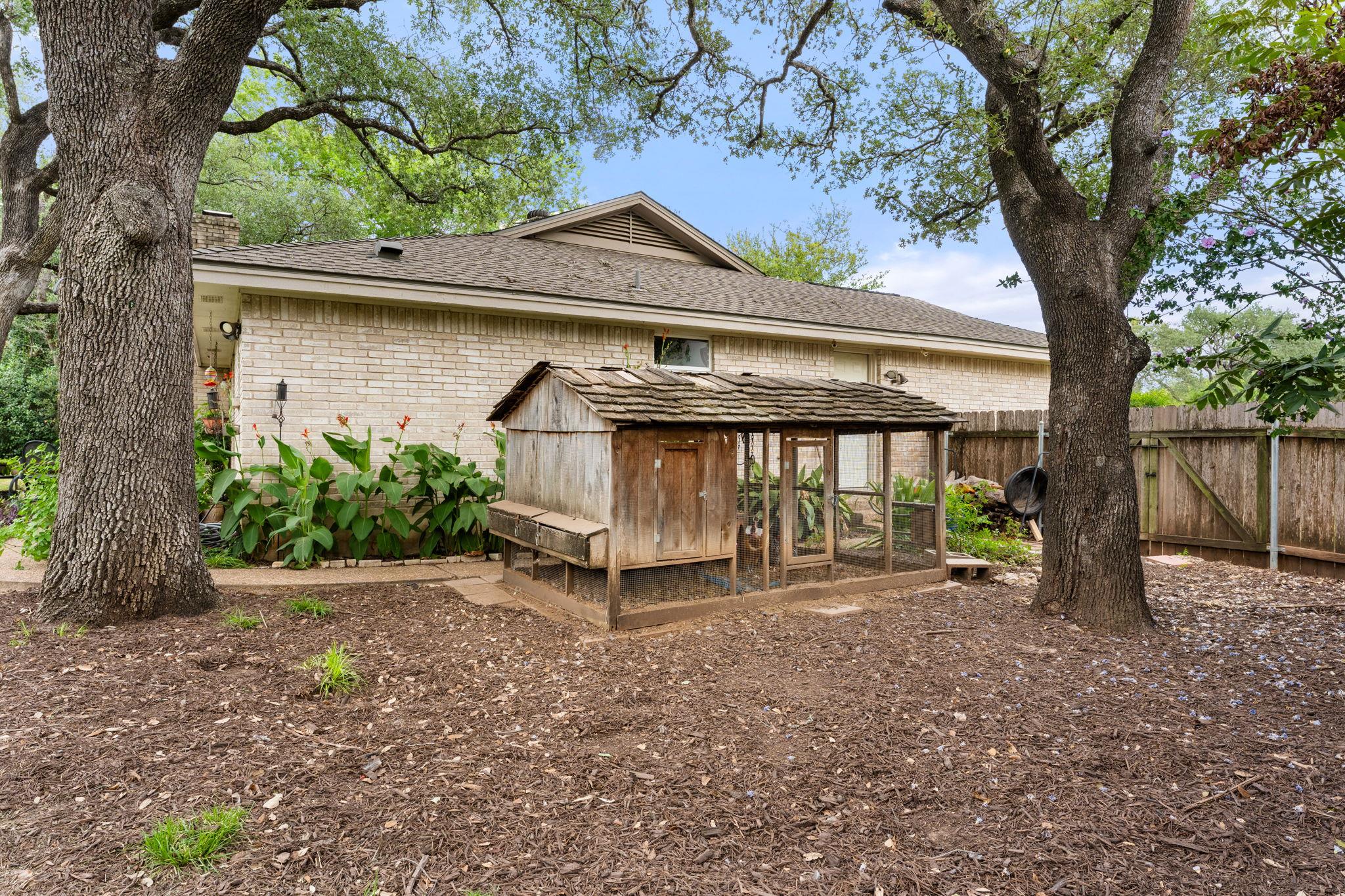 9702 Beauchamp Sq Property Photo 34