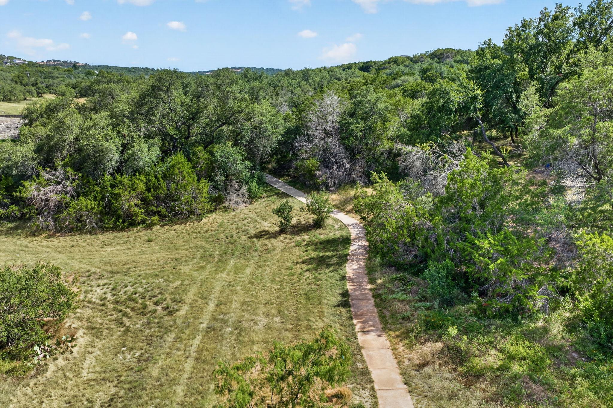 700 Rogart Dr Property Photo 32