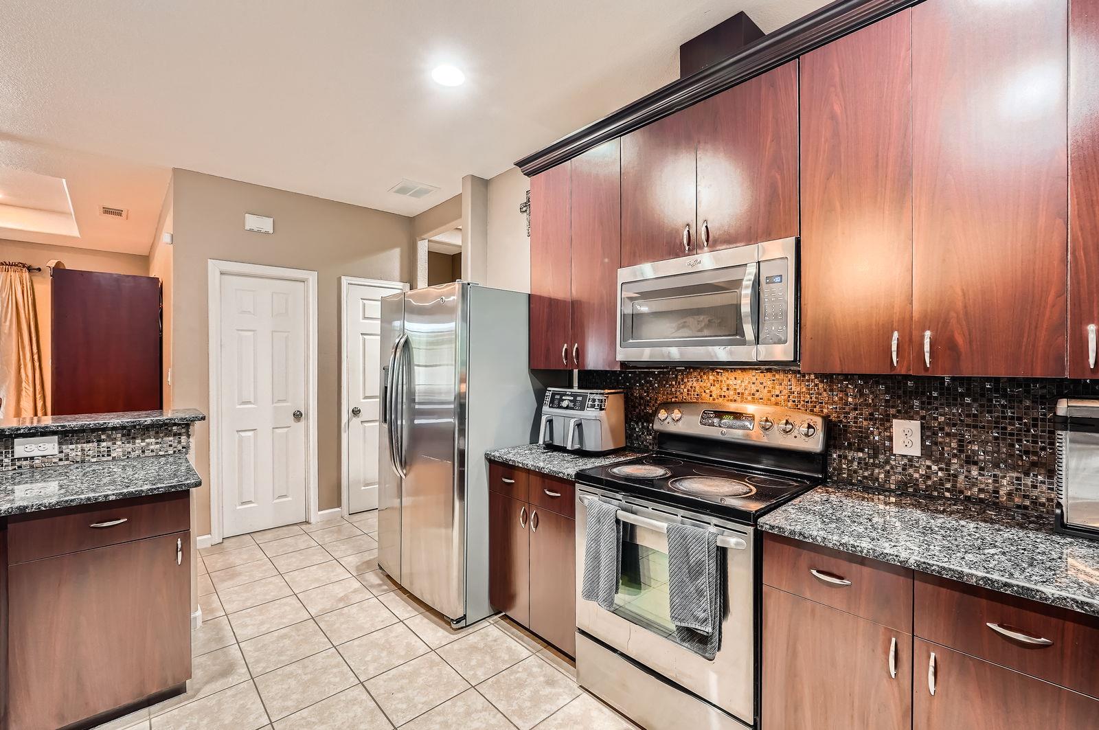 195 Heritage Oaks Dr Property Photo 9