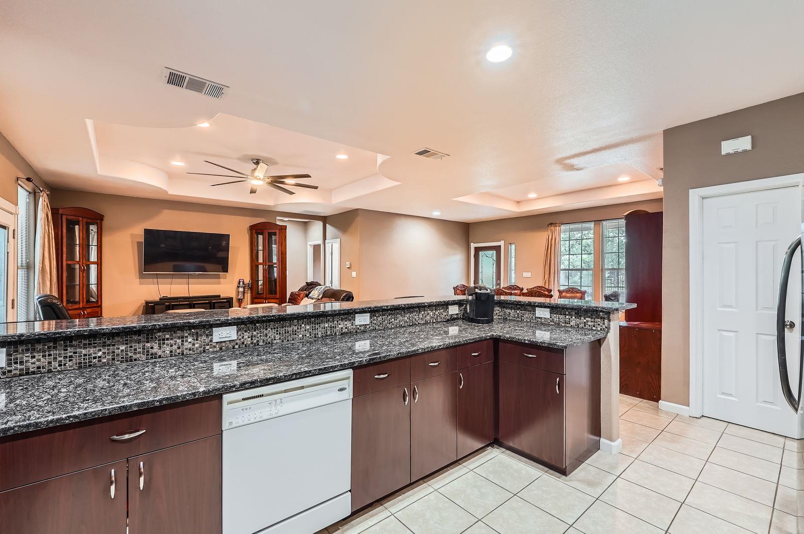 195 Heritage Oaks Dr Property Photo 10