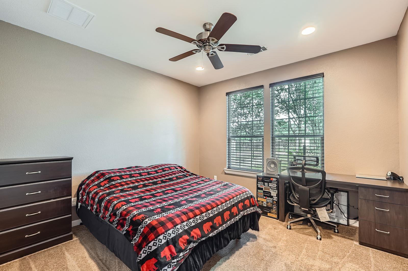 195 Heritage Oaks Dr Property Photo 18