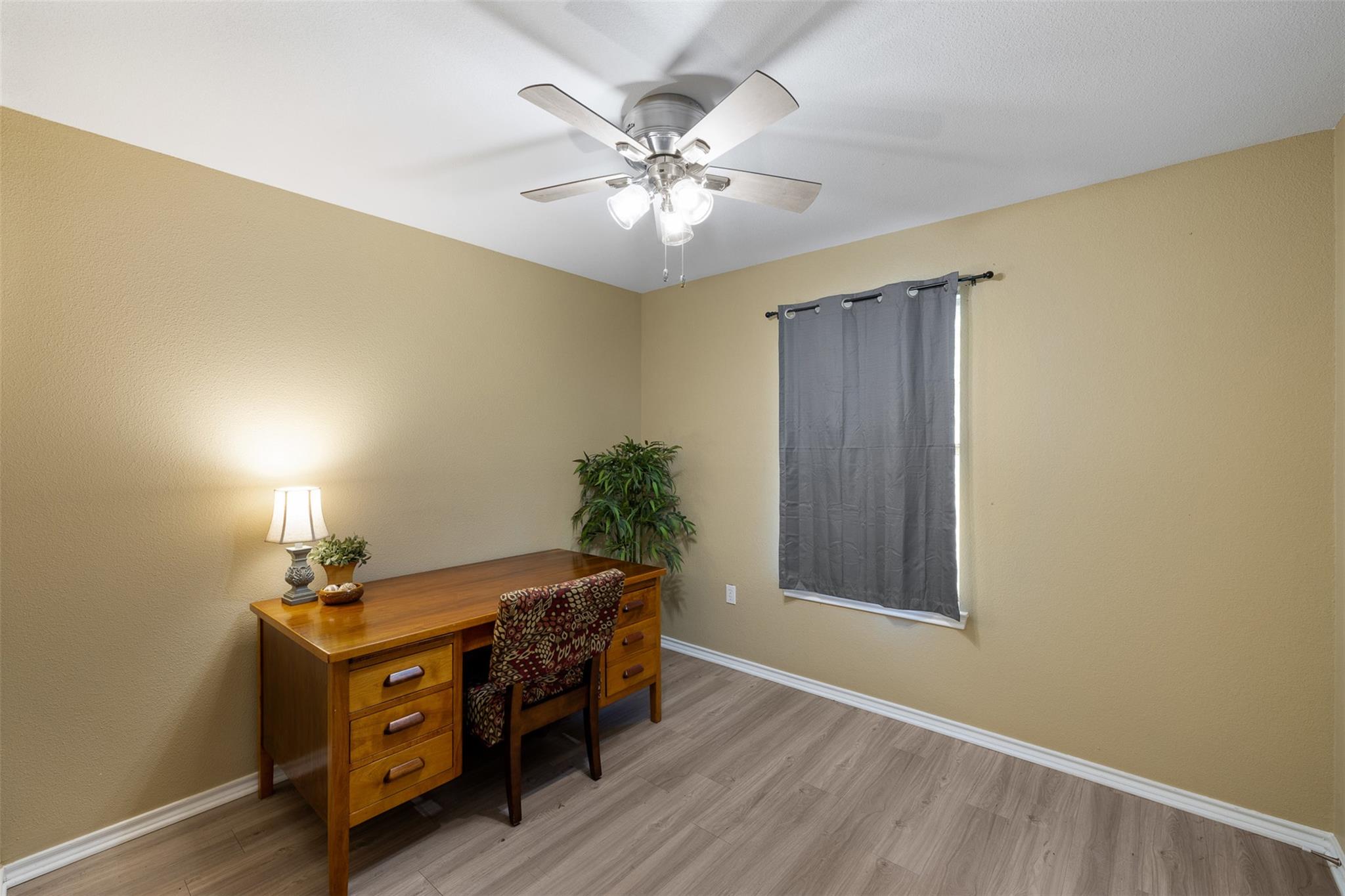 688 Rolling Oaks Dr Property Photo 17