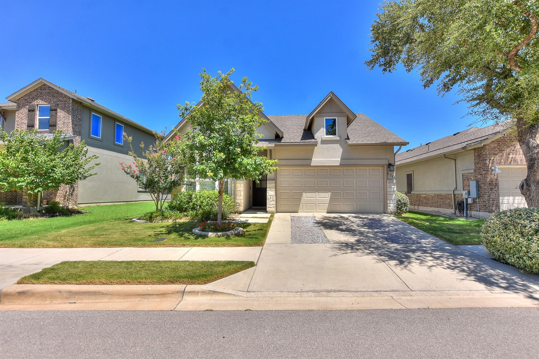 116 Monterey Oak Trl Property Photo 1