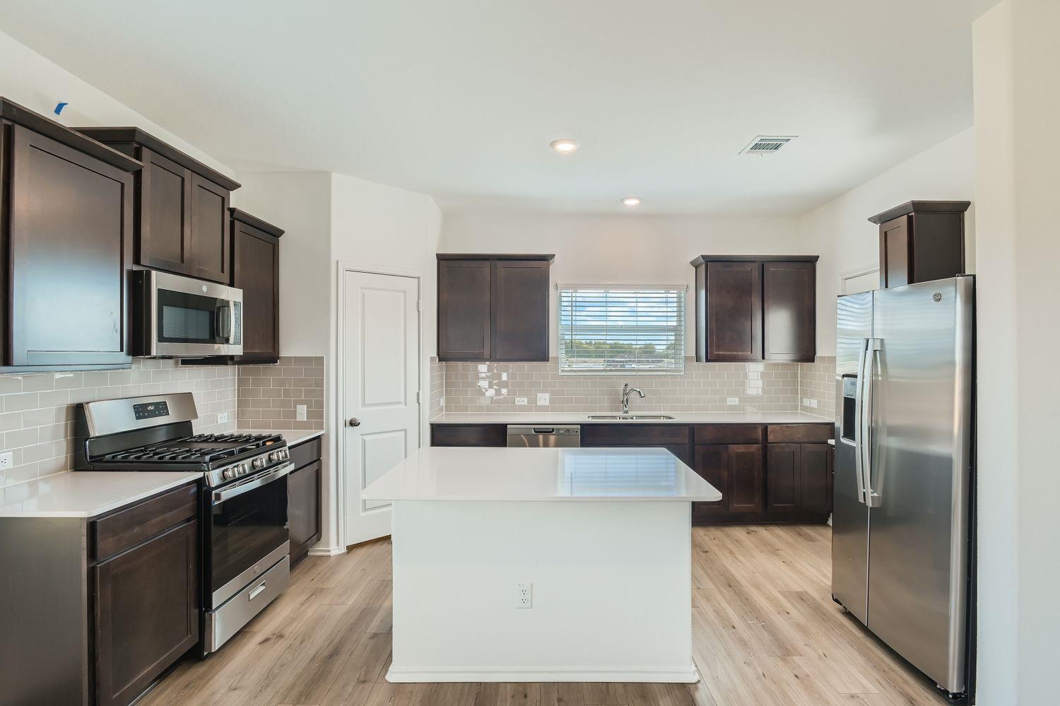 310 Milliner Loop None Property Photo 9