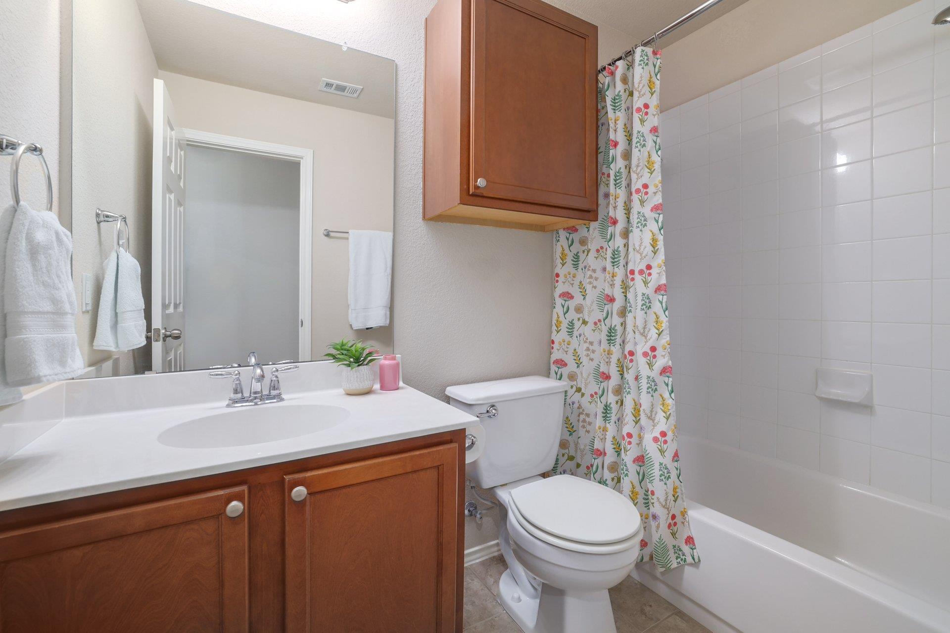 293 Bloomsbury Dr Property Photo 21