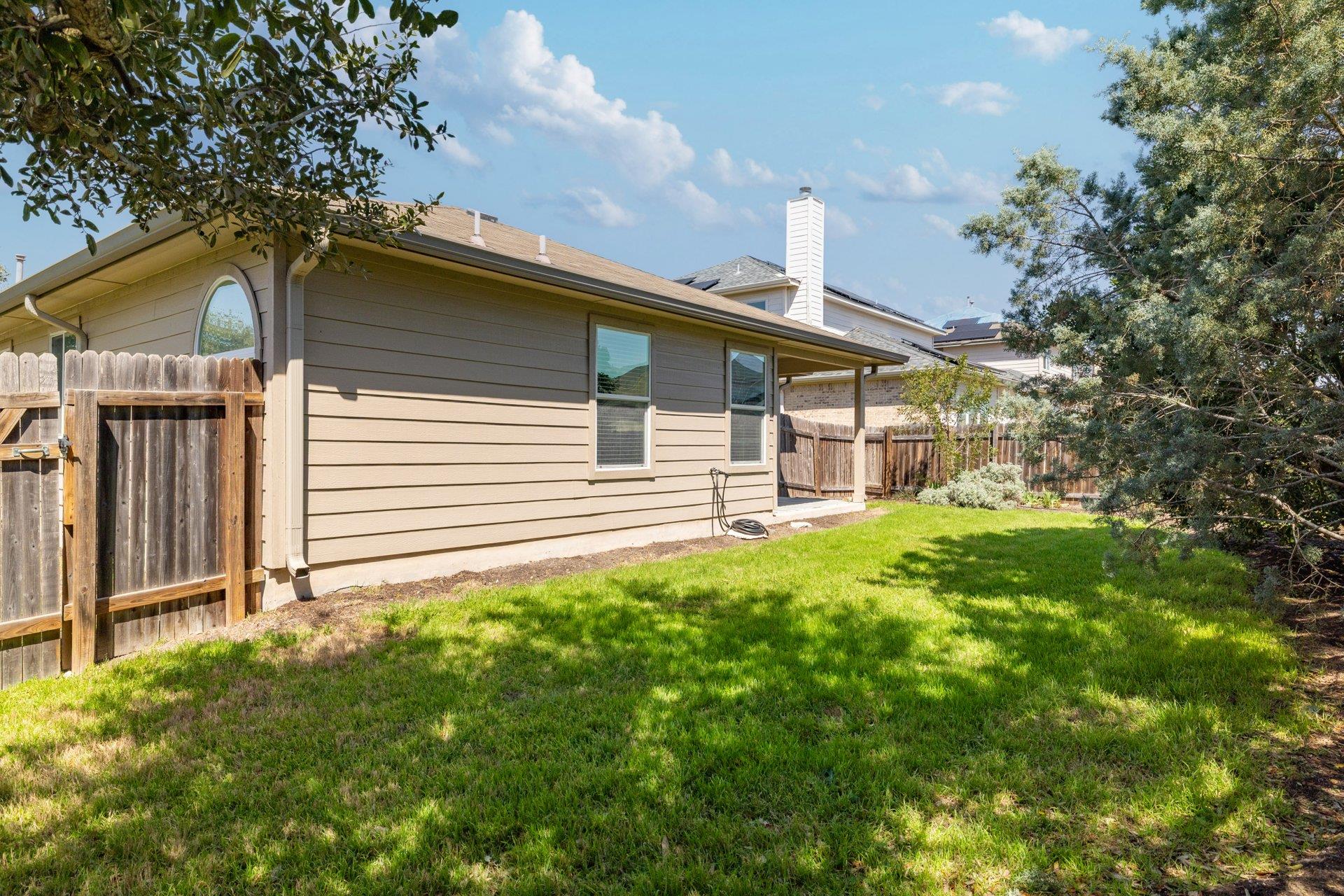 293 Bloomsbury Dr Property Photo 27