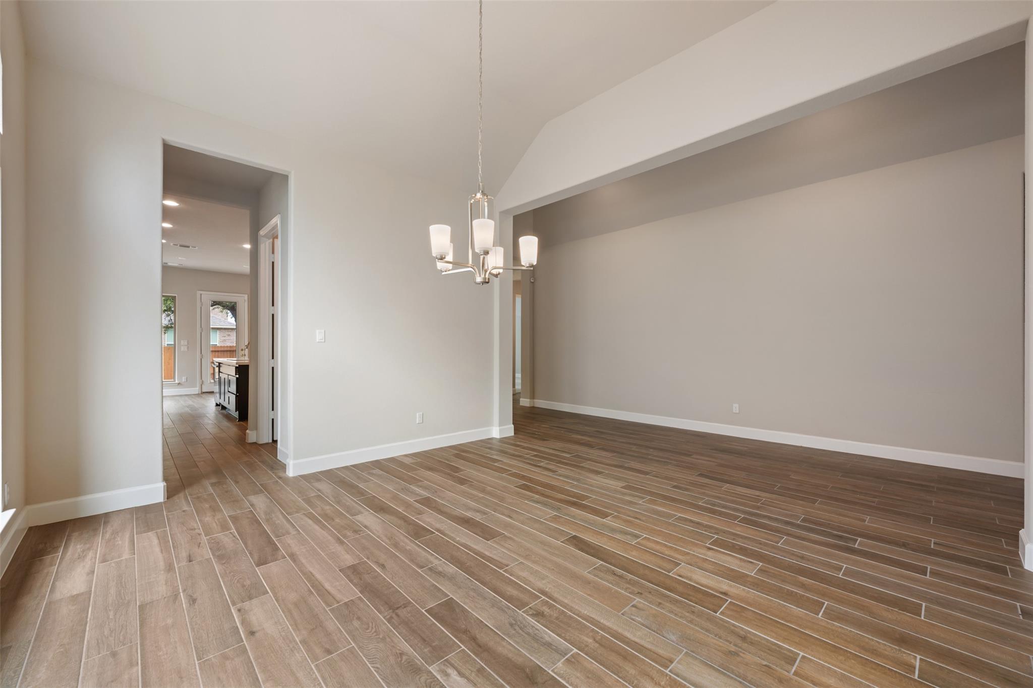 104 Anejo Bluff Ct Property Photo 19