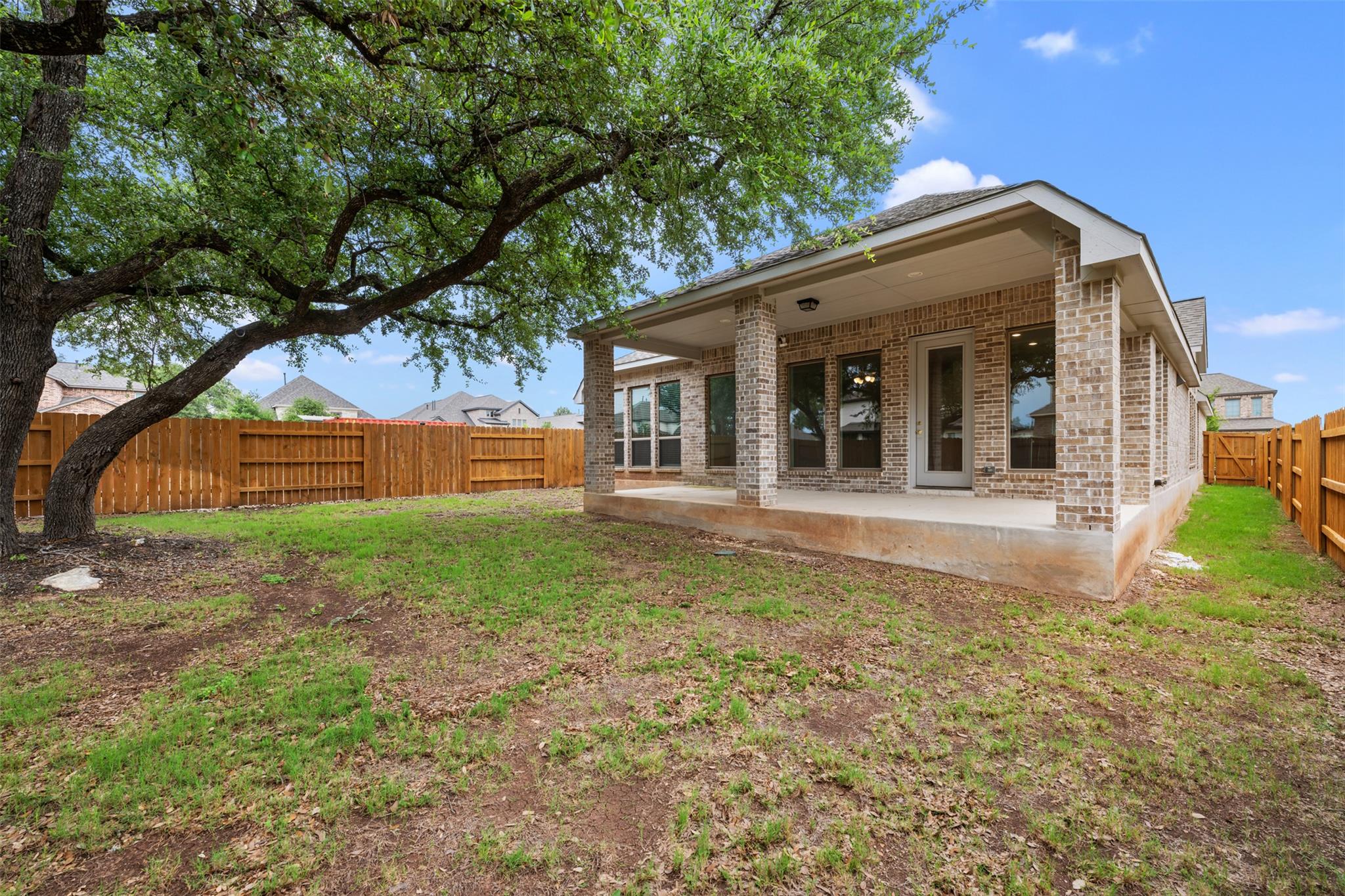 104 Anejo Bluff Ct Property Photo 36