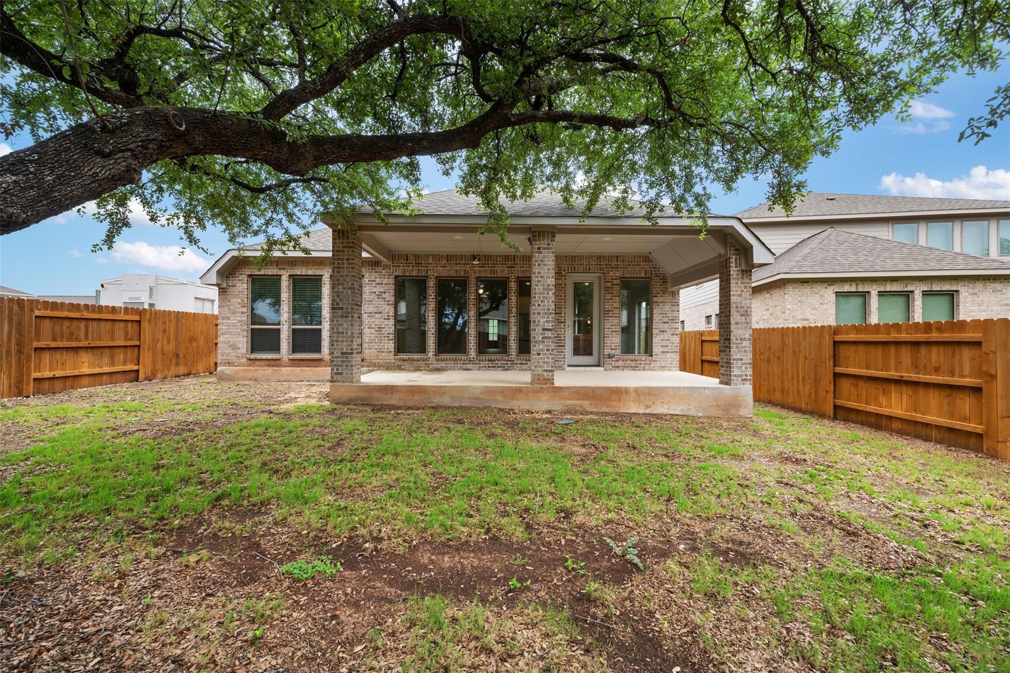 104 Anejo Bluff Ct Property Photo 37