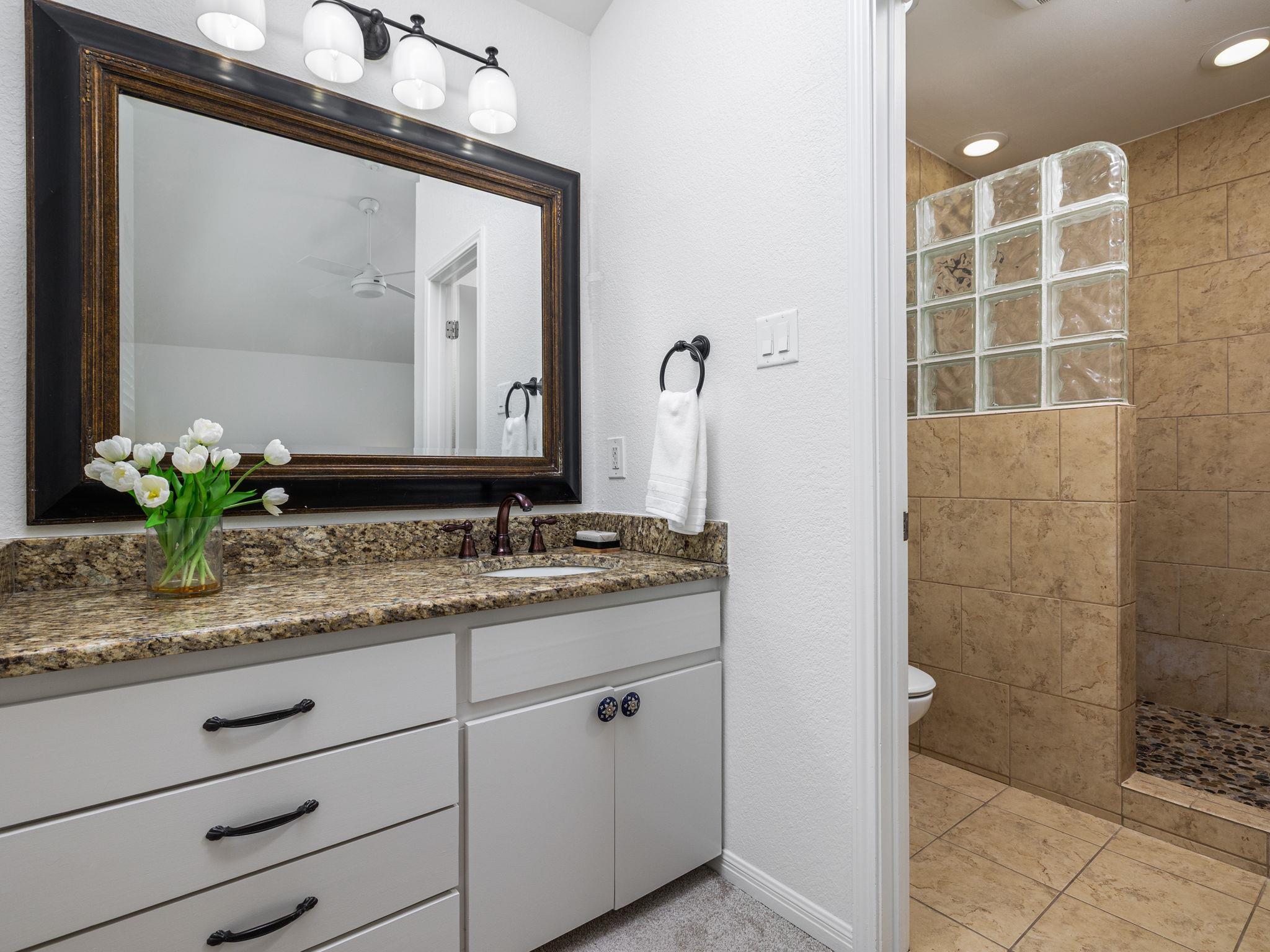 3944 Shoal Creek Blvd #b Property Photo 14