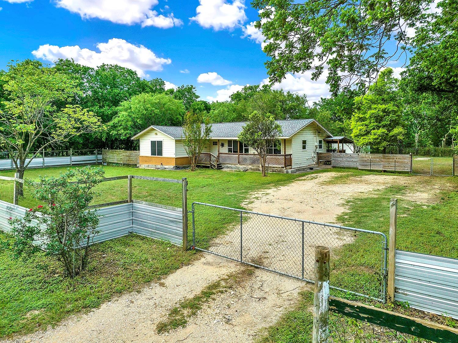 1210 Old Martindale Rd Property Photo 1