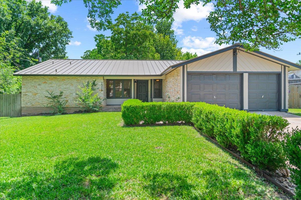 2305 Donna Dr Property Photo 1