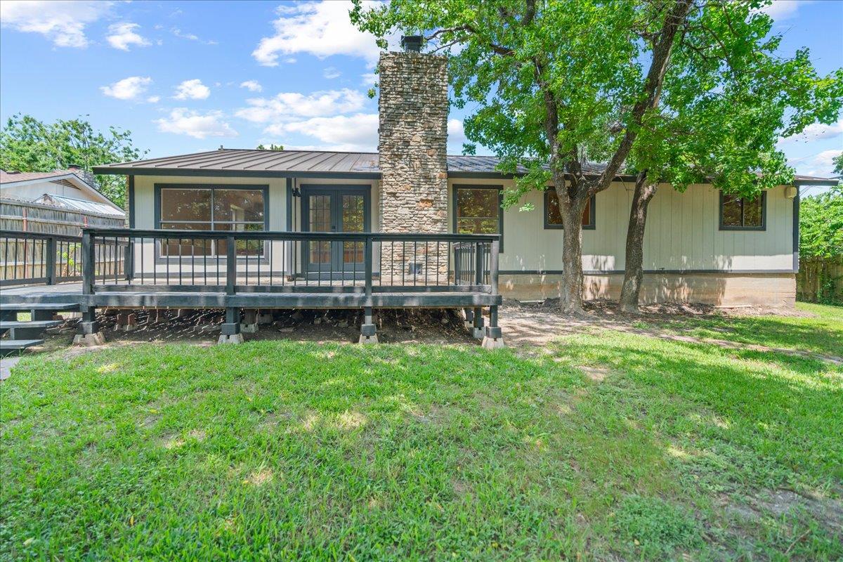 2305 Donna Dr Property Photo 4