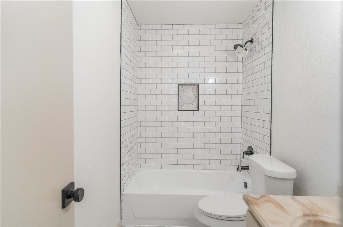 2305 Donna Dr Property Photo 24