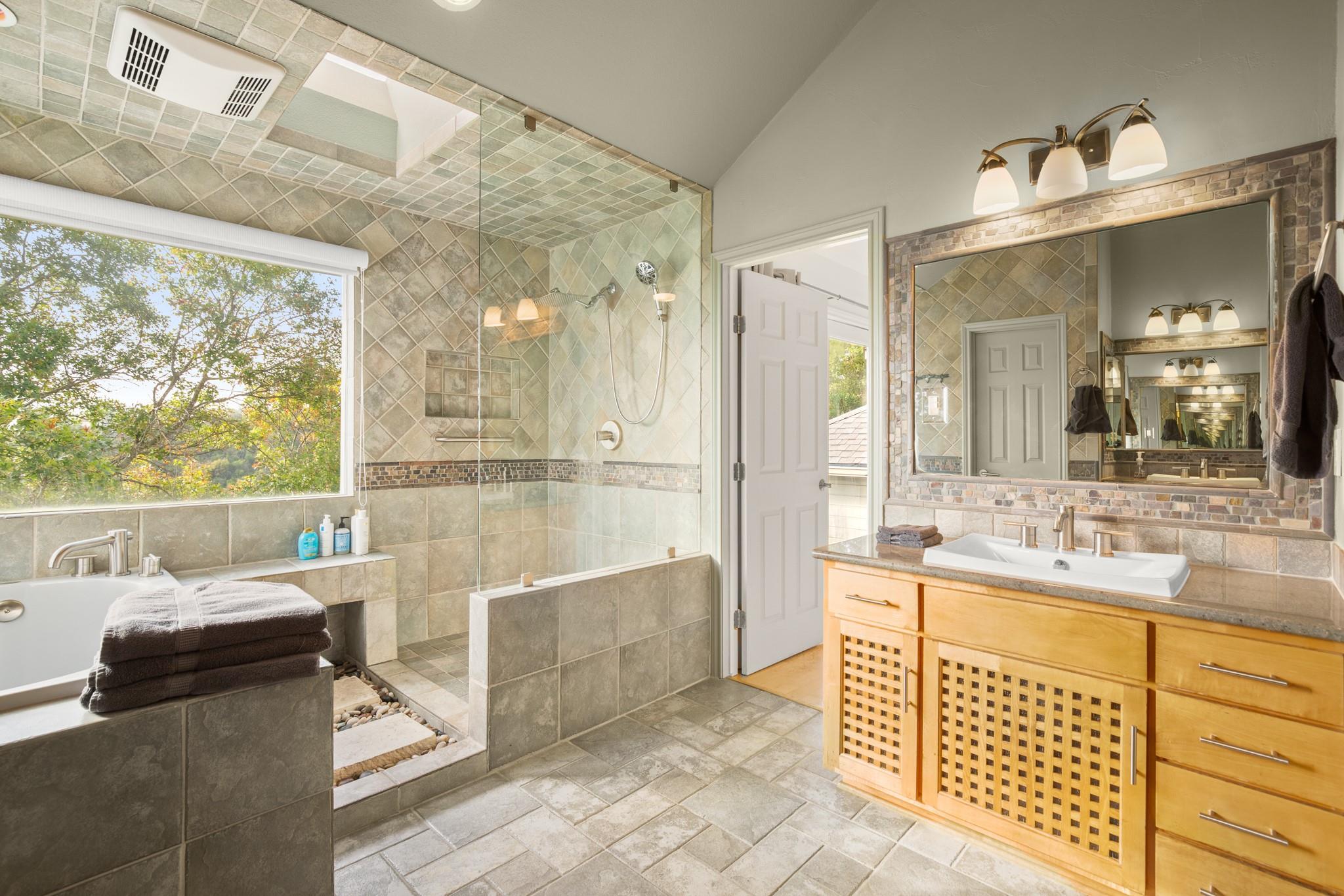 7209 Foxtree Cv Property Photo 7