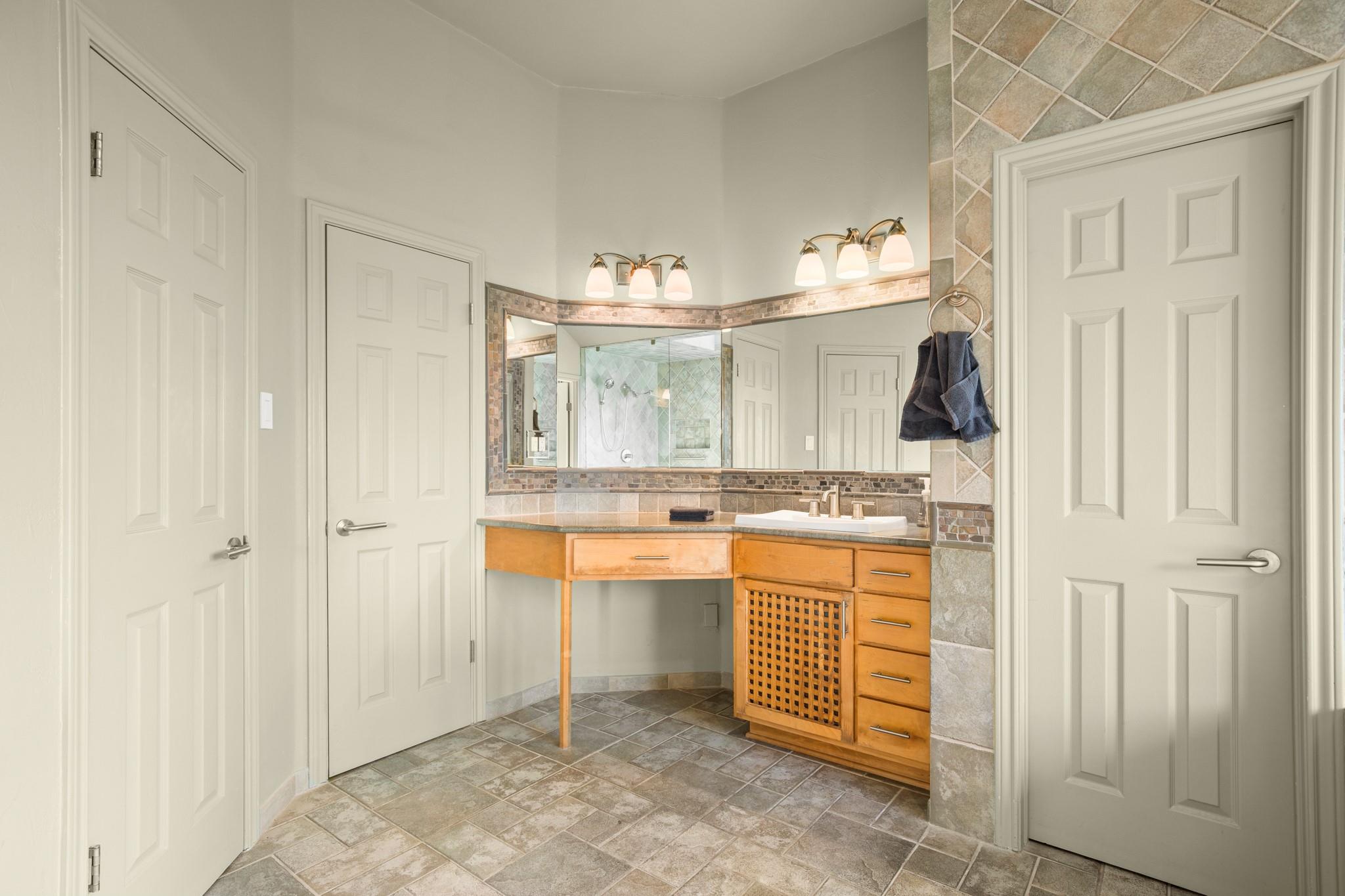 7209 Foxtree Cv Property Photo 8