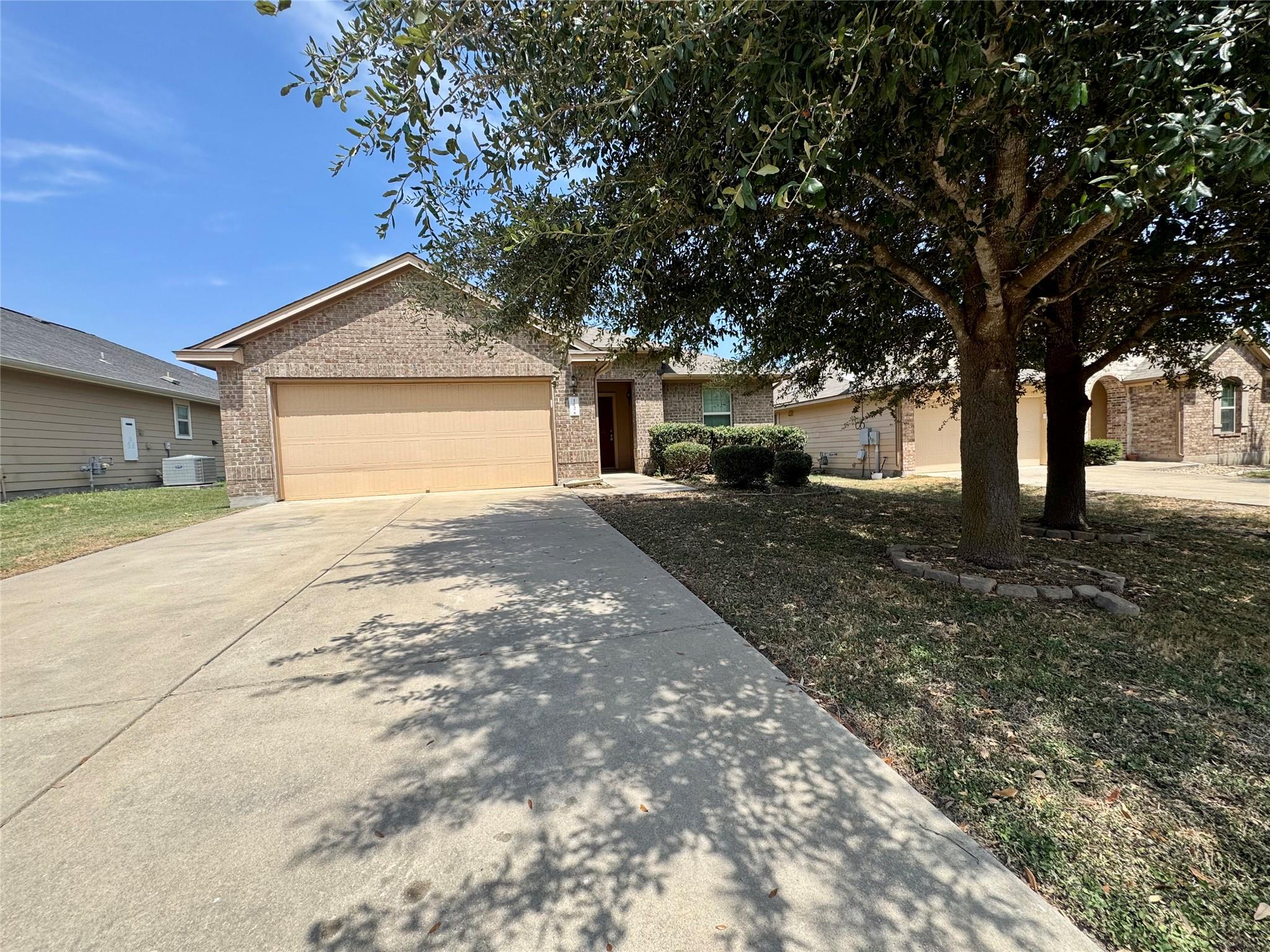 112 Beargrass Dr Property Photo 1