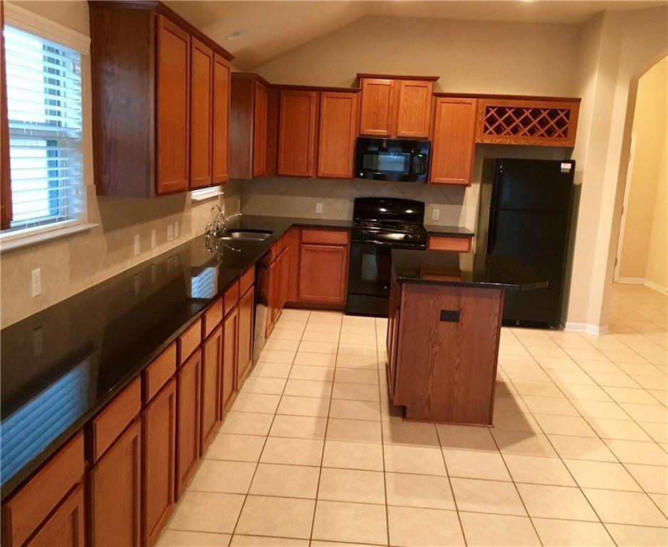 112 Beargrass Dr Property Photo 4