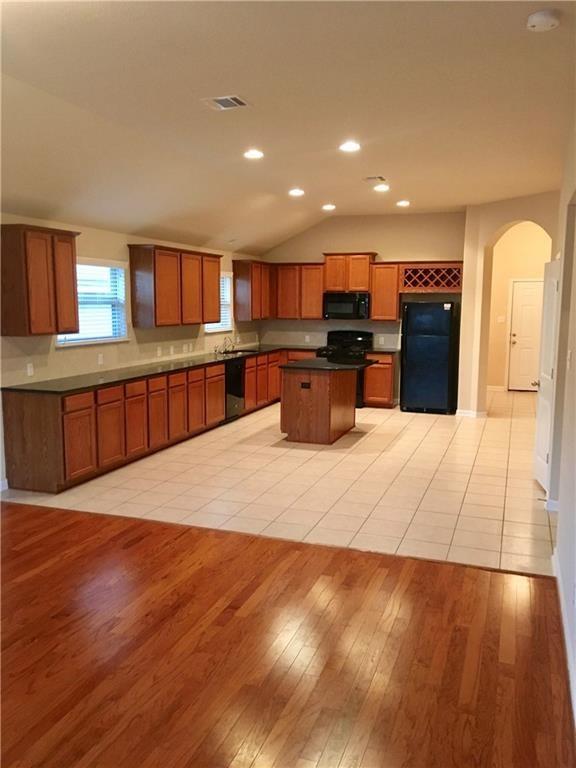 112 Beargrass Dr Property Photo 5