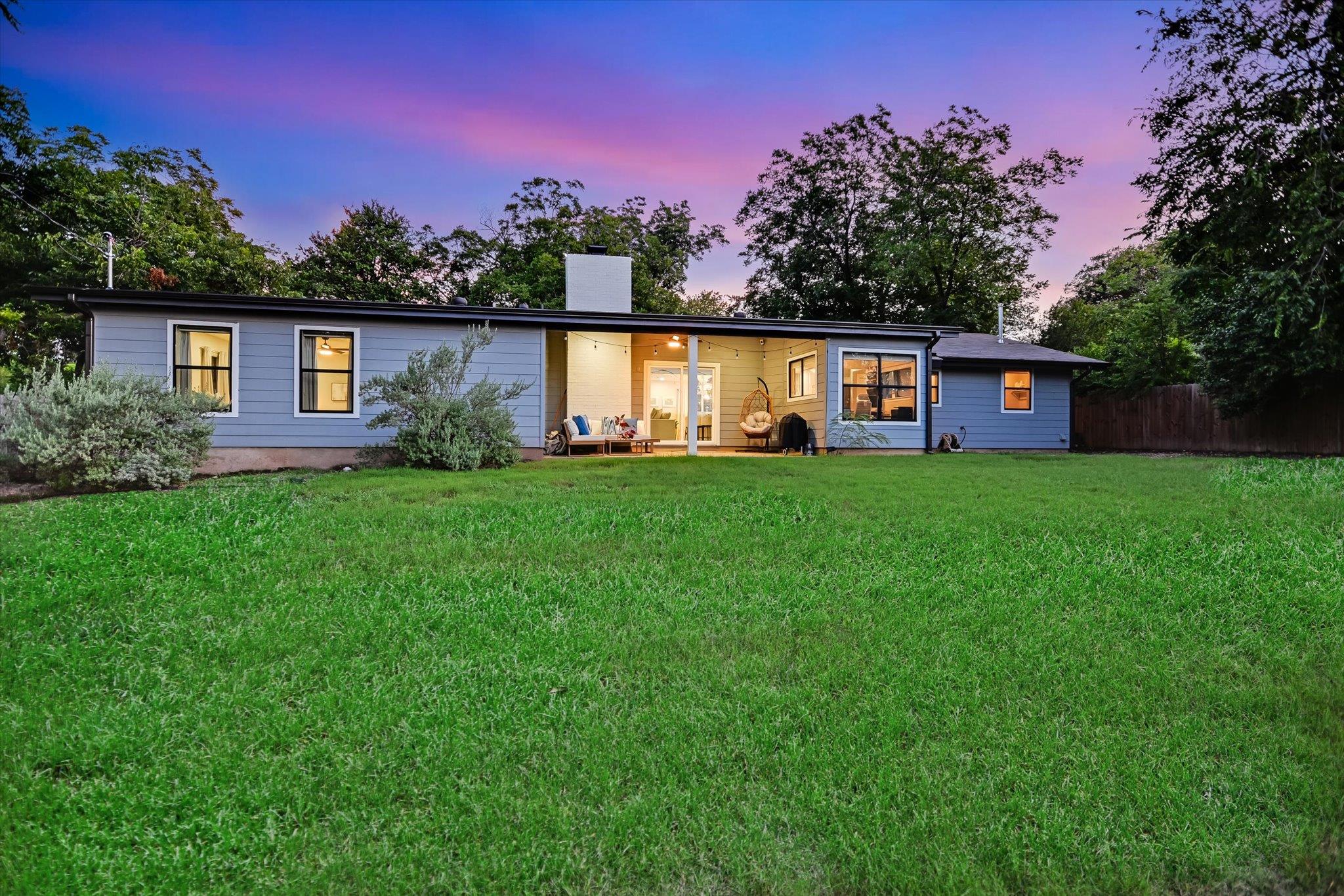 1006 Hollybluff St Property Photo 25