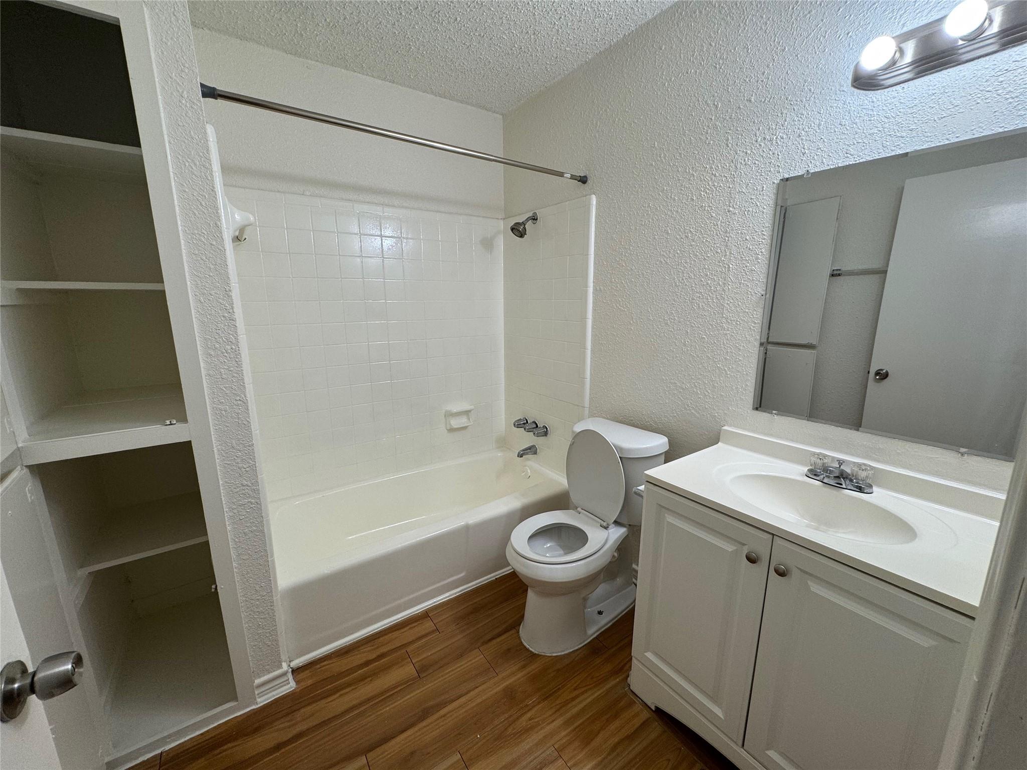4902 West Wind Trl #101 Property Photo 14